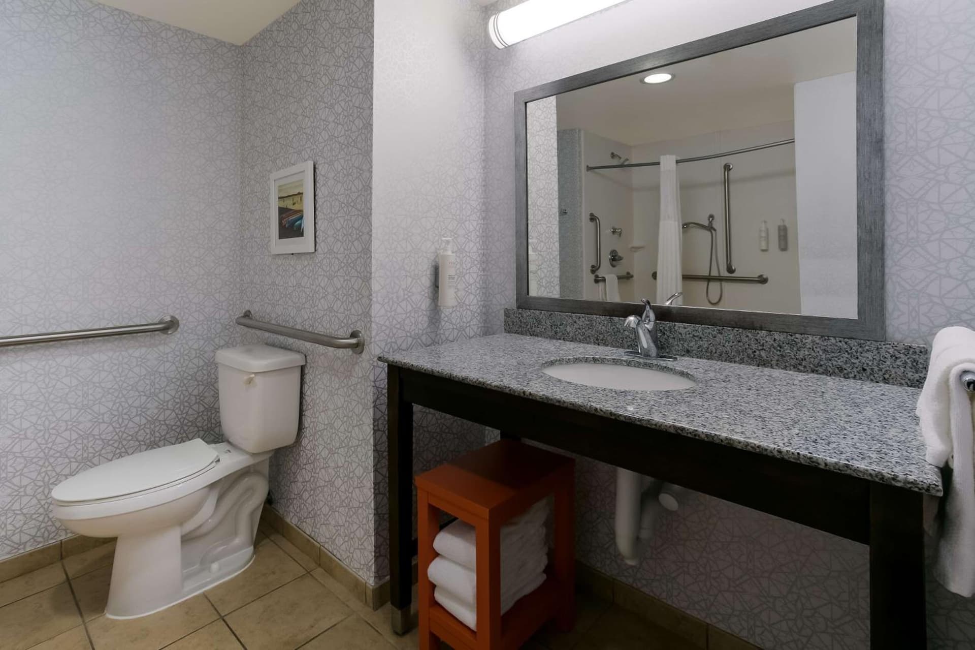 Hampton Inn & Suites Wilmington Christiana gallery photo in Newark, DE — image 15