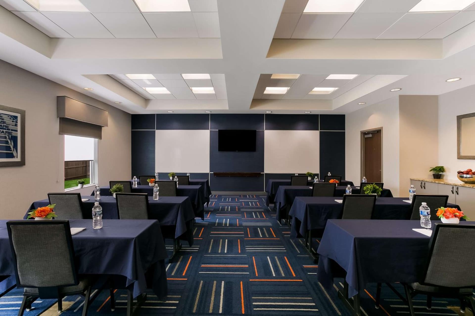 Hampton Inn & Suites Wilmington Christiana gallery photo in Newark, DE — image 34