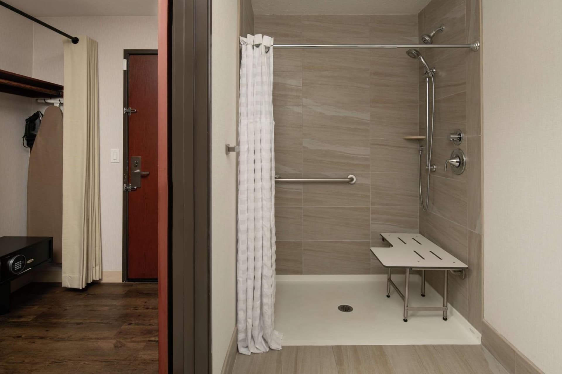DoubleTree by Hilton Portland Tigard gallery photo in Tigard, OR — image 13