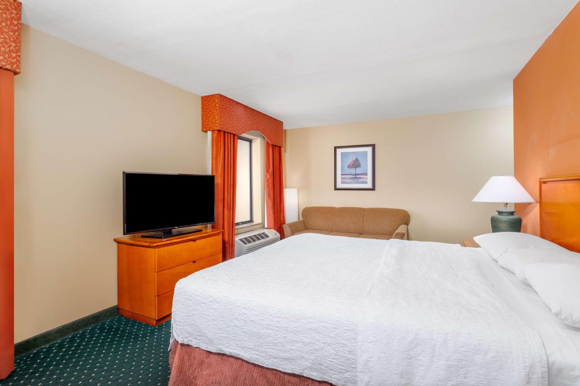 Hampton Inn & Suites Sacramento-Elk Grove Laguna I-5 gallery photo in Elk Grove, CA — image 32
