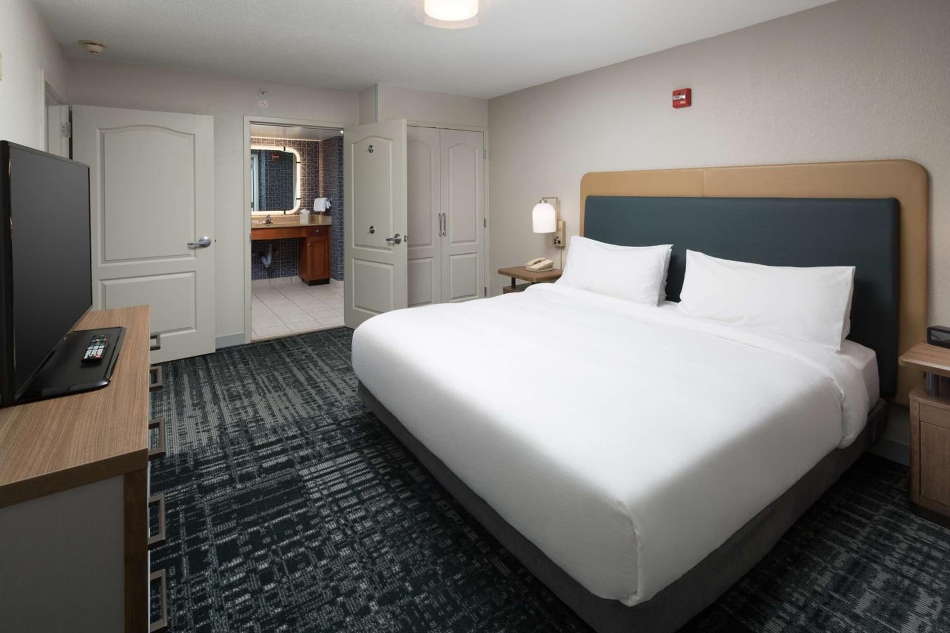 Homewood Suites by Hilton Newburgh-Stewart Airport gallery photo in New Windsor, NY — image 23
