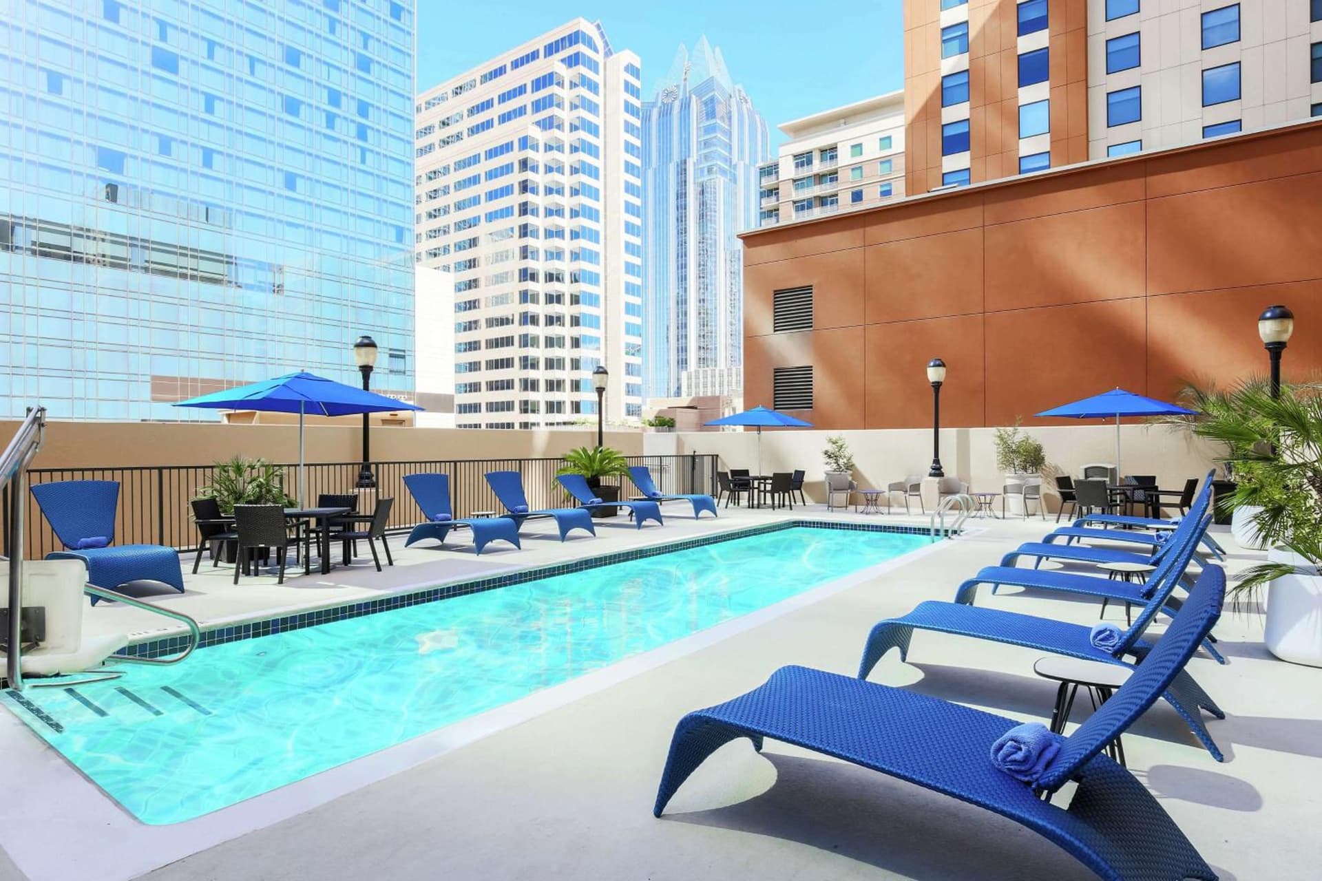 Hampton Inn & Suites Austin - Downtown gallery photo in Austin, TX — image 37