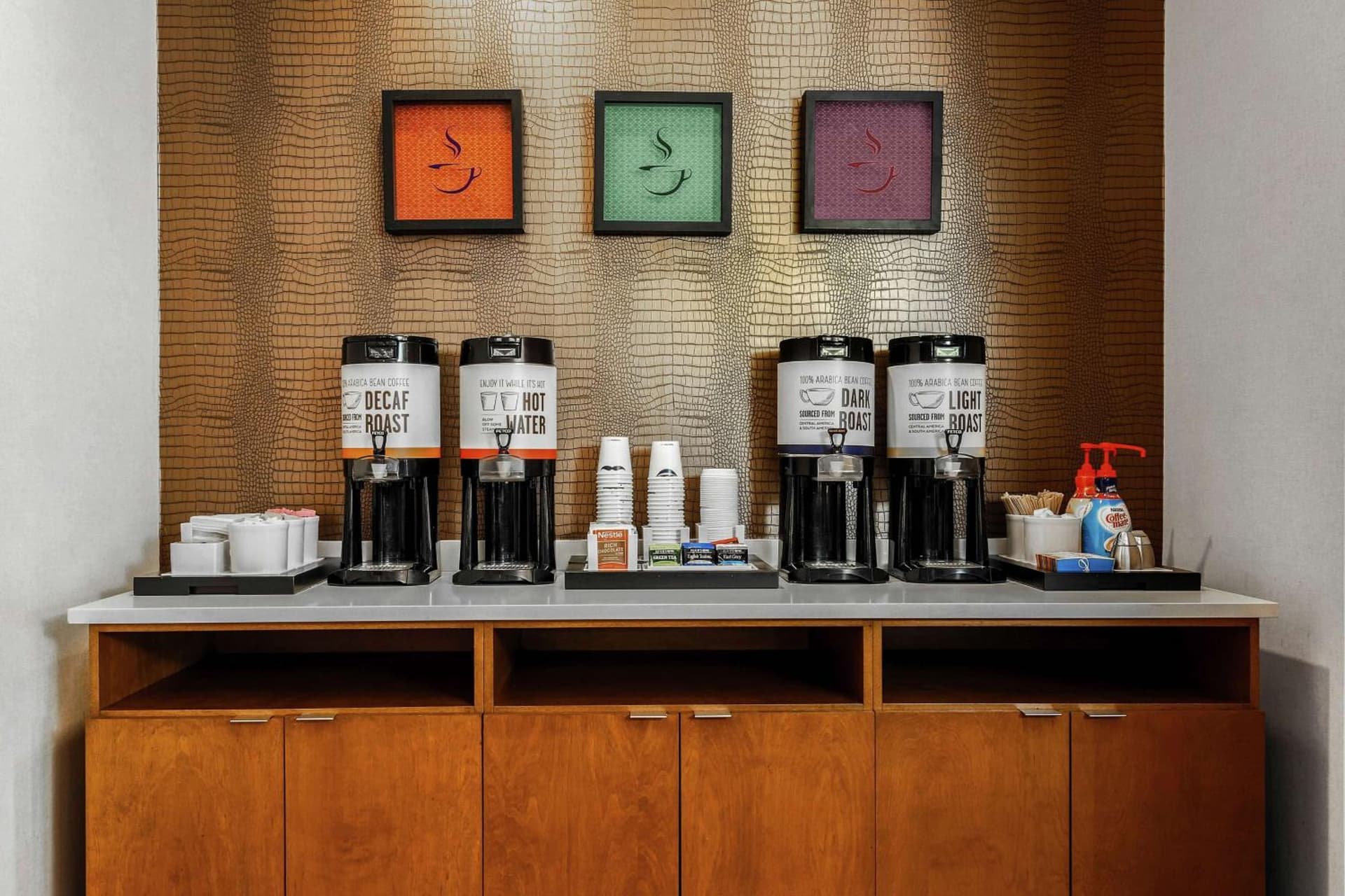 Hampton Inn & Suites Austin - Downtown gallery photo in Austin, TX — image 5