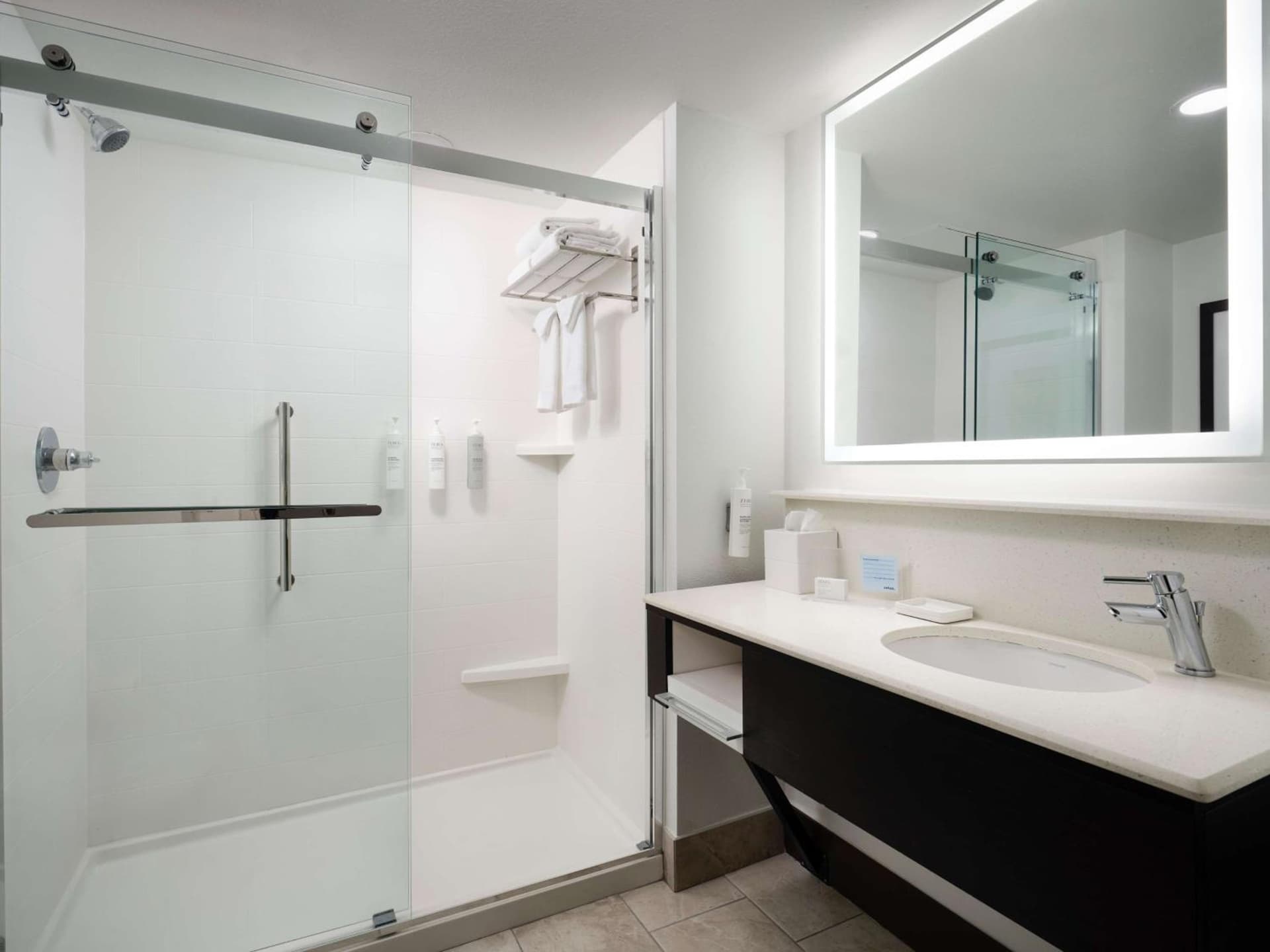 Hampton Inn & Suites Austin - Downtown gallery photo in Austin, TX — image 44