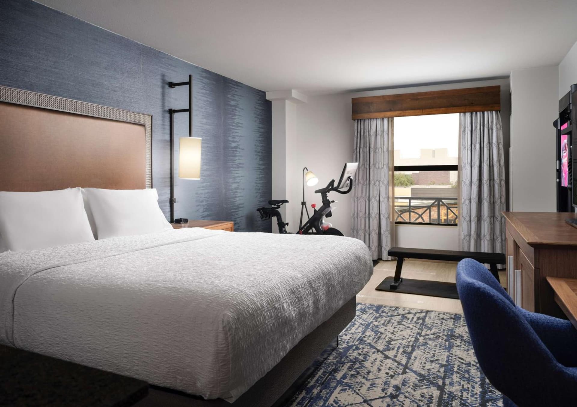 Hampton Inn & Suites Austin - Downtown property views in Austin, TX — gallery photo 3