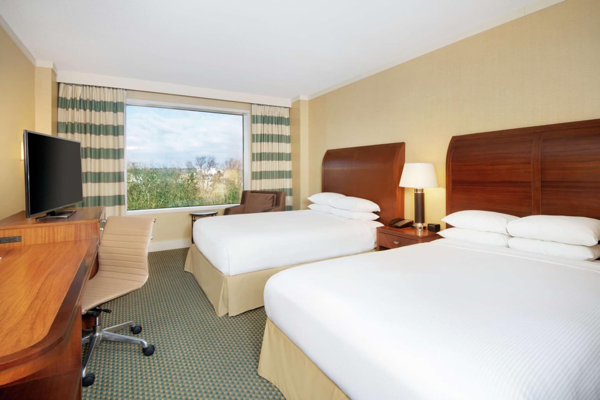 DoubleTree by Hilton Stamford gallery photo in Stamford, CT — image 37