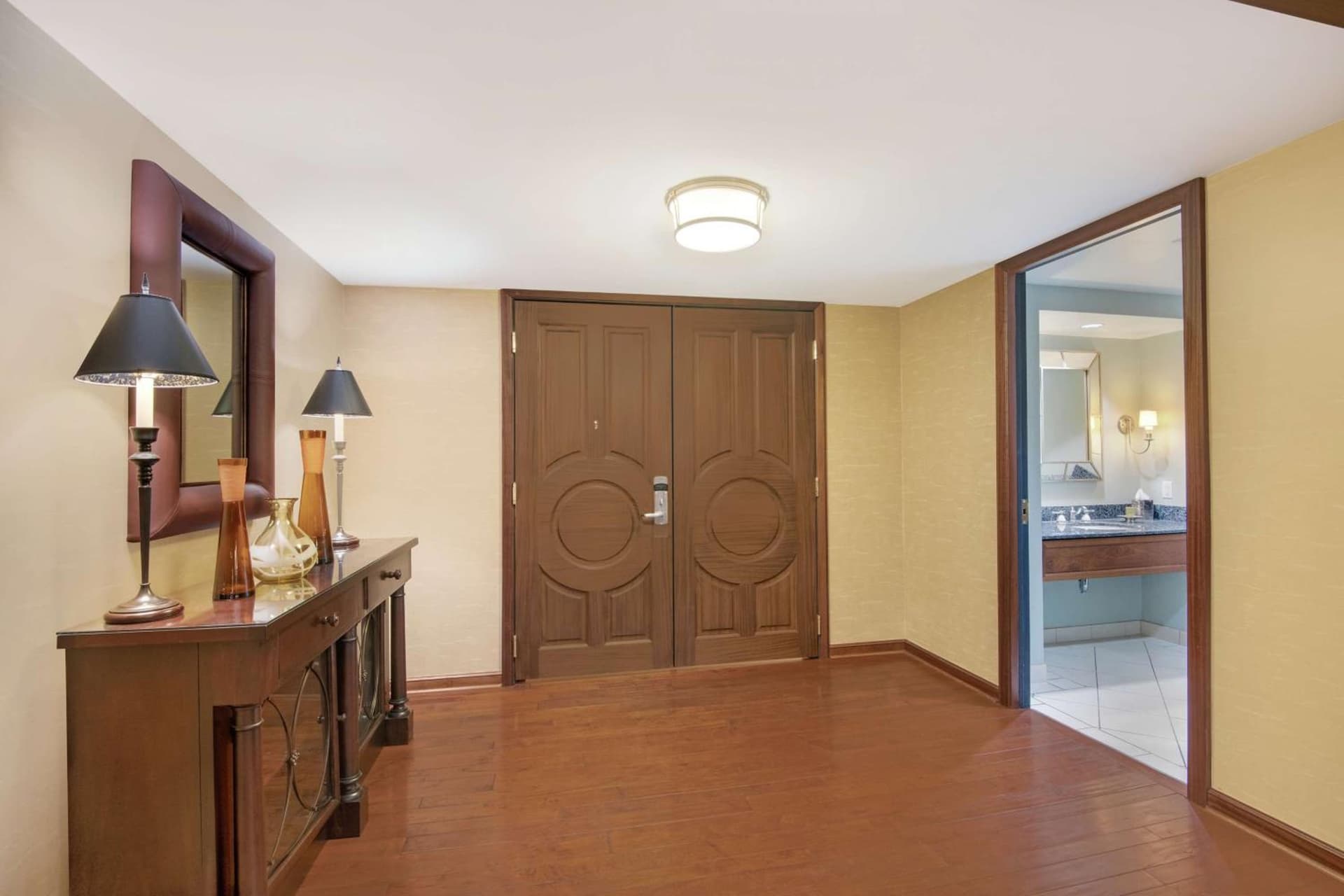 DoubleTree by Hilton Stamford gallery photo in Stamford, CT — image 10
