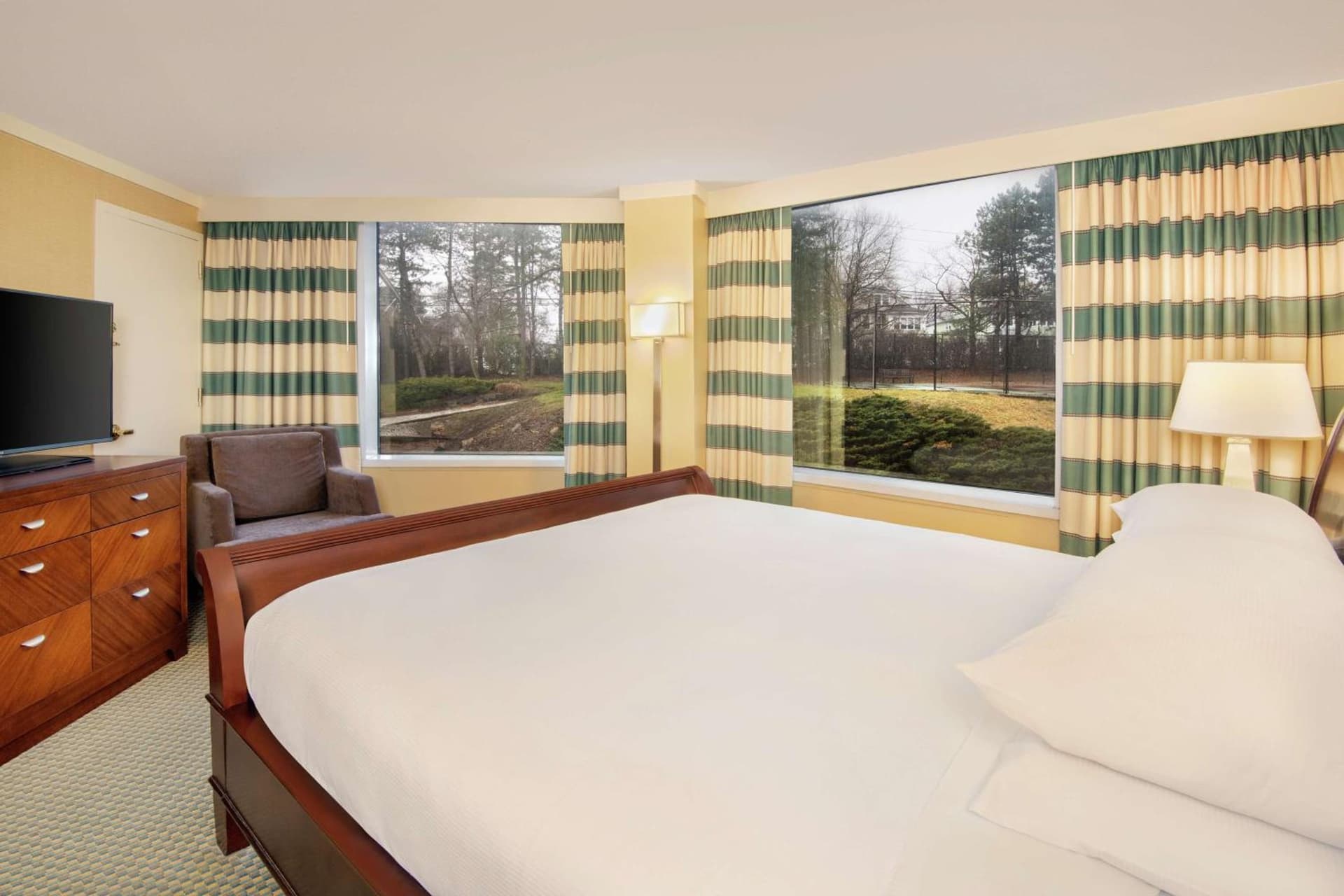 DoubleTree by Hilton Stamford gallery photo in Stamford, CT — image 7