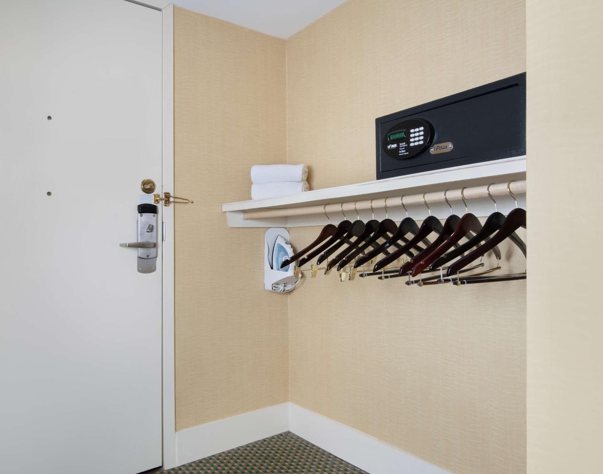 DoubleTree by Hilton Stamford gallery photo in Stamford, CT — image 40