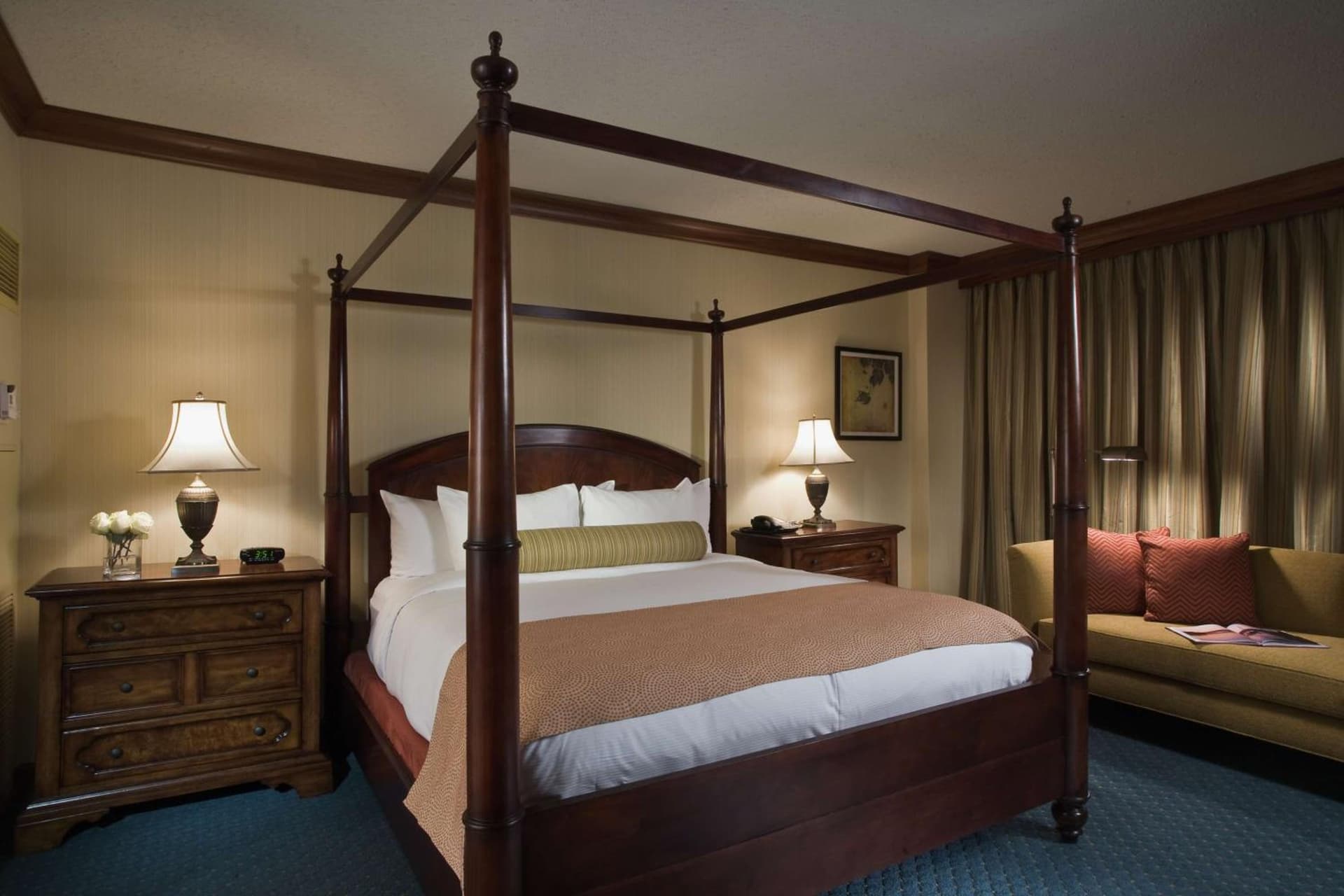 DoubleTree by Hilton Stamford gallery photo in Stamford, CT — image 62