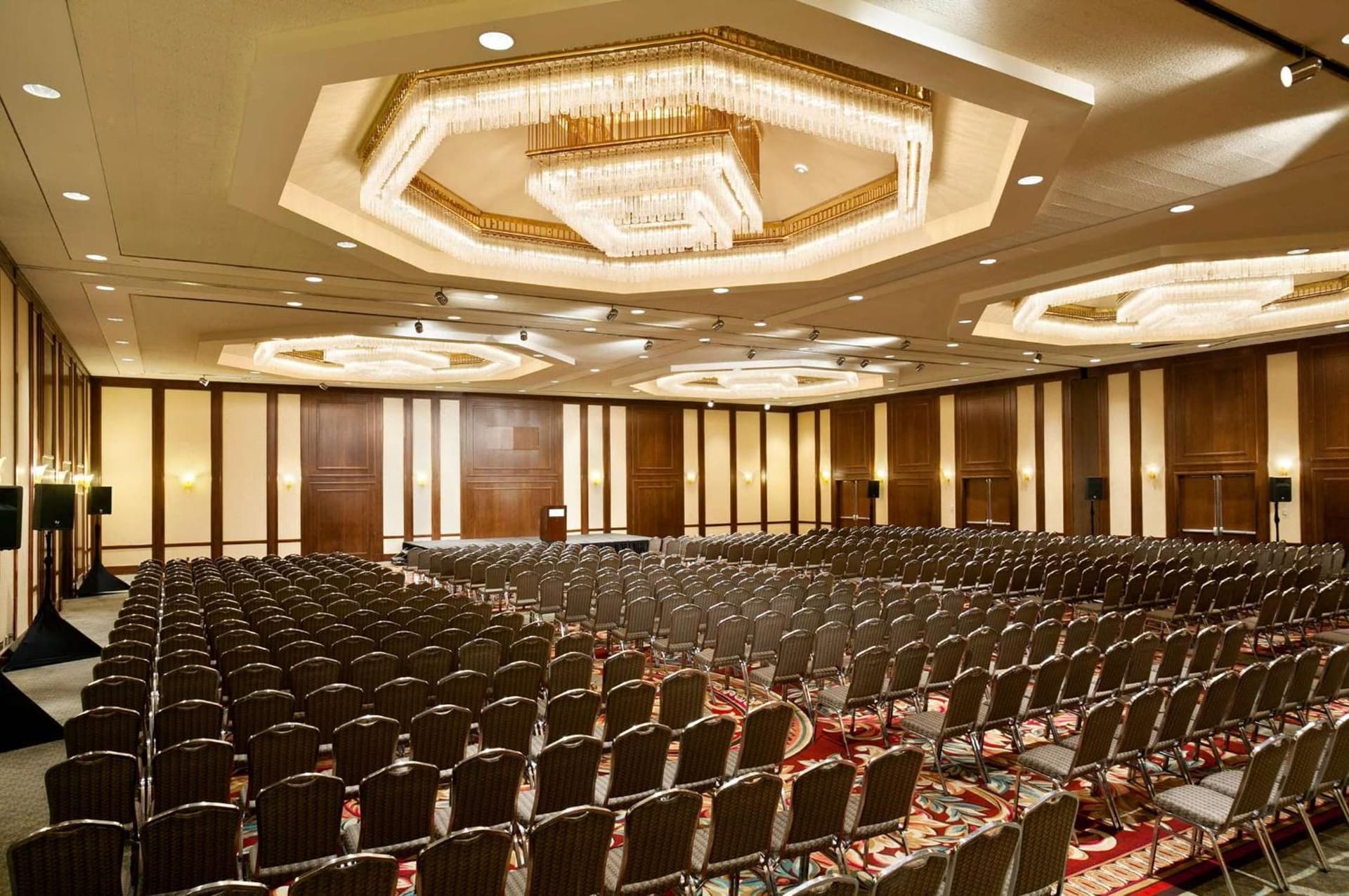 DoubleTree by Hilton Stamford gallery photo in Stamford, CT — image 76
