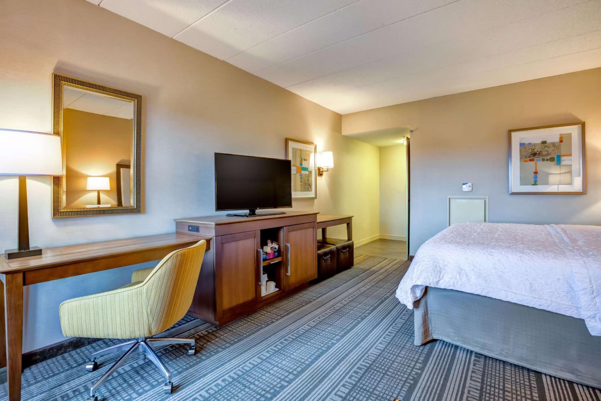 Hampton Inn Boston-Norwood gallery photo in Norwood — image 5