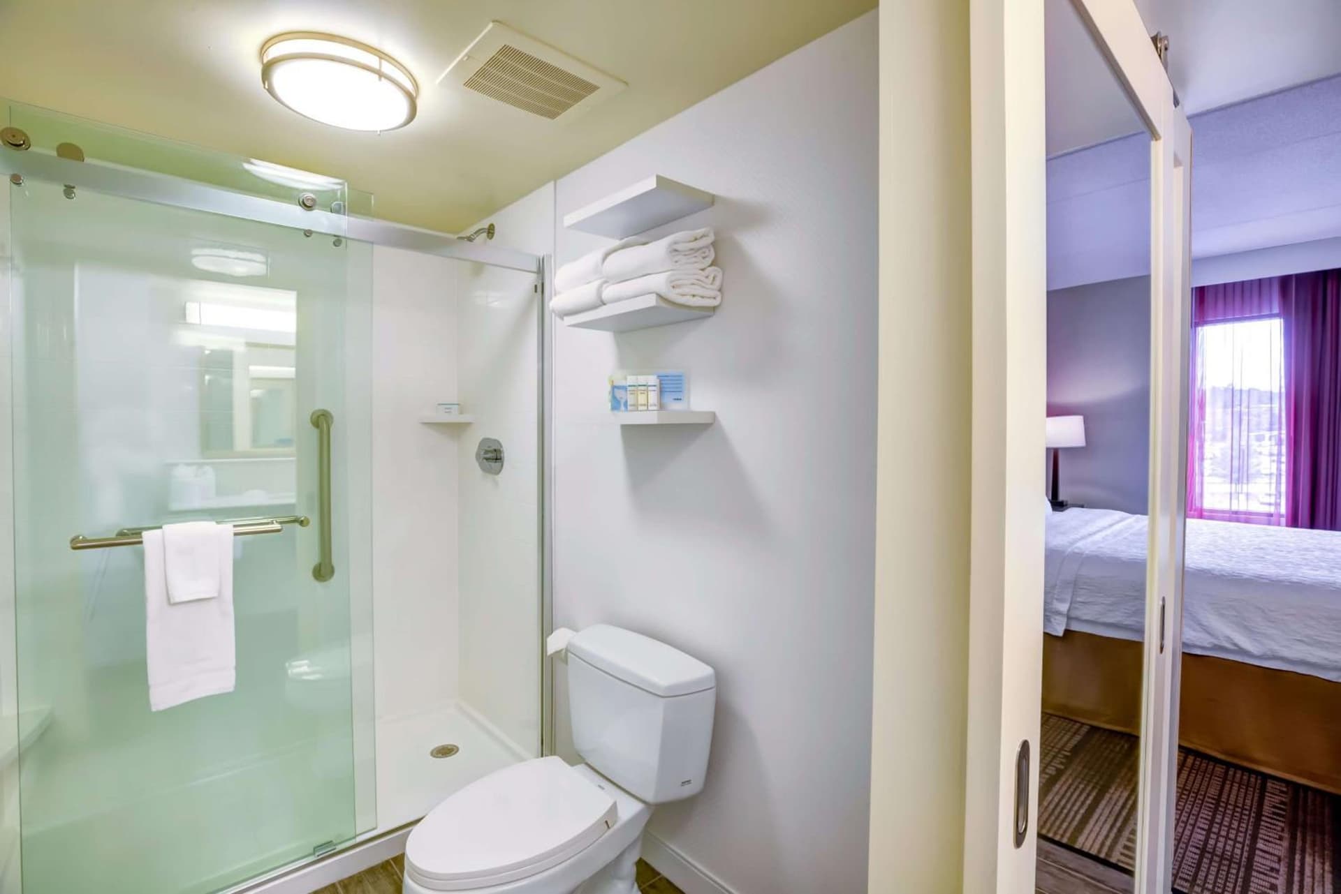 Hampton Inn Boston-Norwood gallery photo in Norwood — image 59