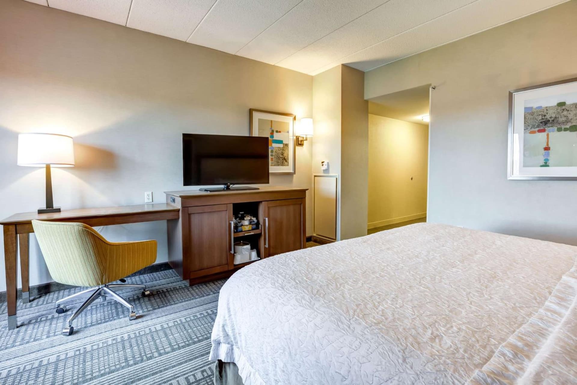 Hampton Inn Boston-Norwood gallery photo in Norwood — image 57