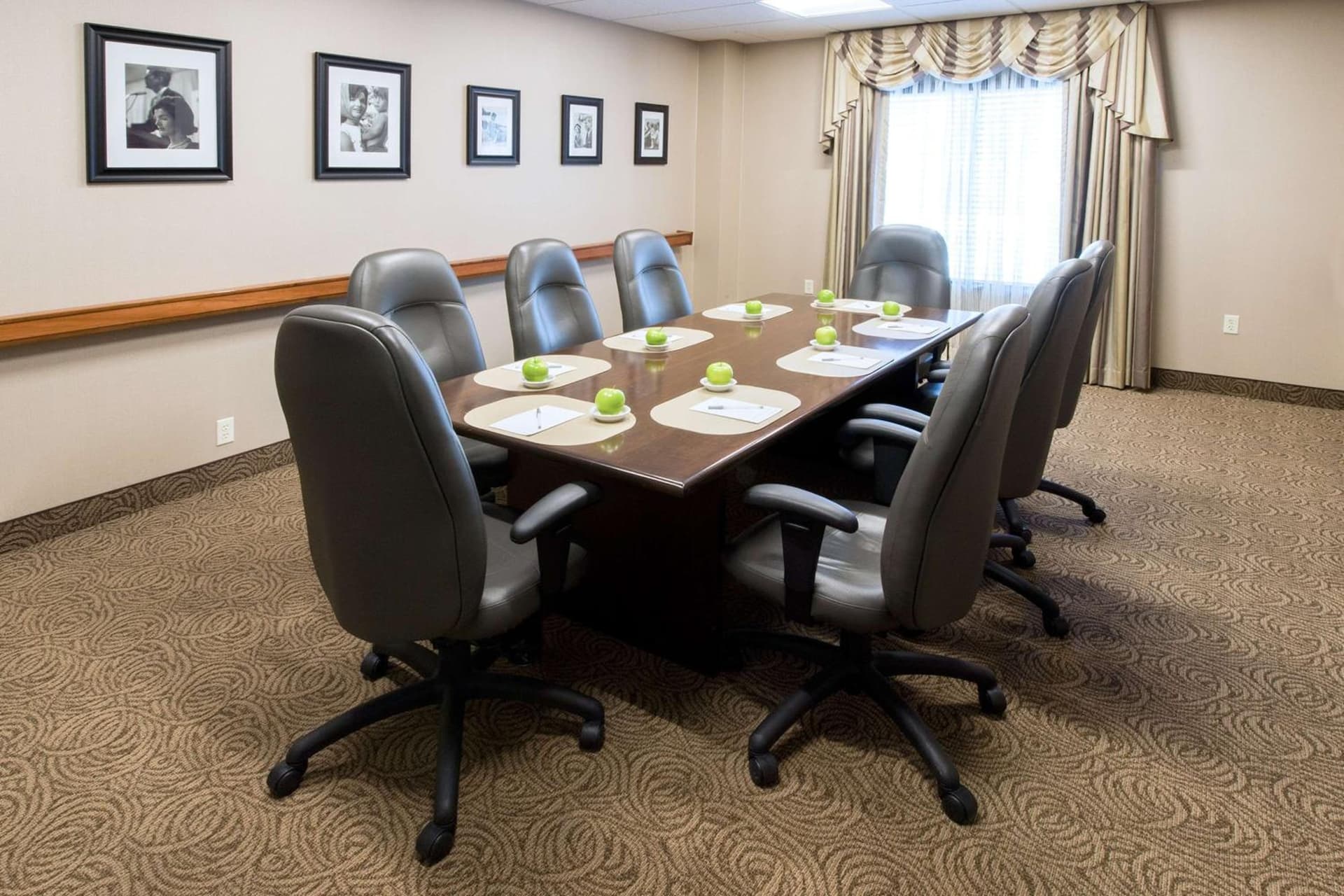 Hampton Inn Boston-Norwood gallery photo in Norwood — image 50
