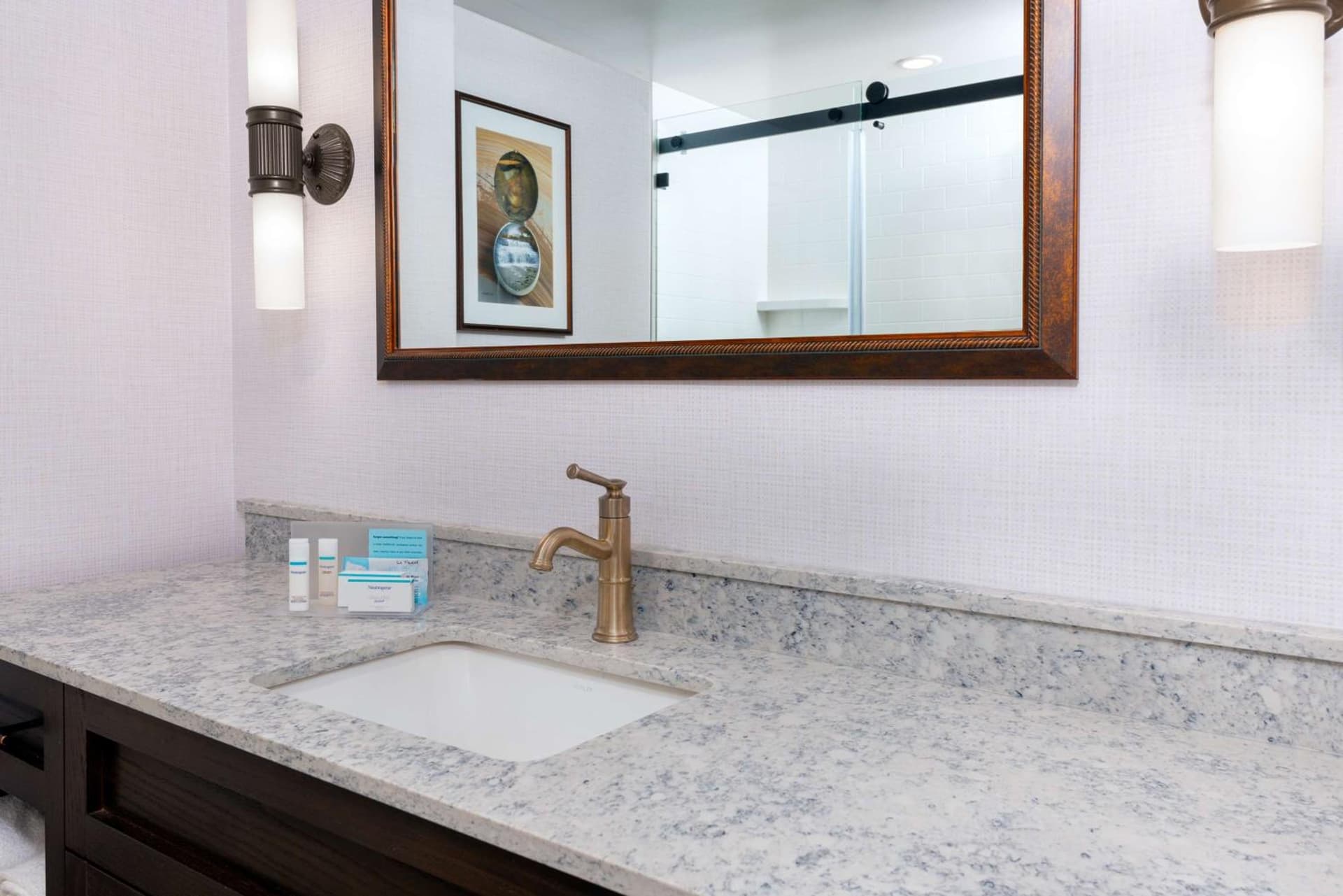 Hampton Inn Buffalo-Williamsville property views in Williamsville, NY — gallery photo 3