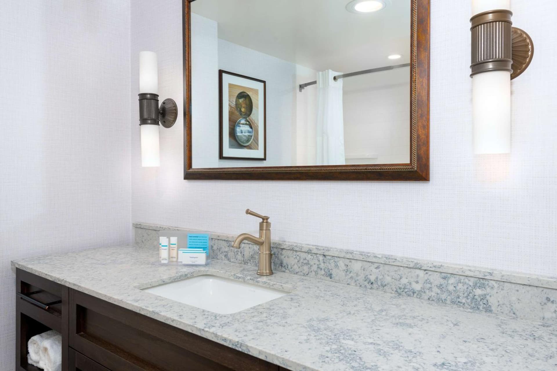 Hampton Inn Buffalo-Williamsville gallery photo in Williamsville, NY — image 31