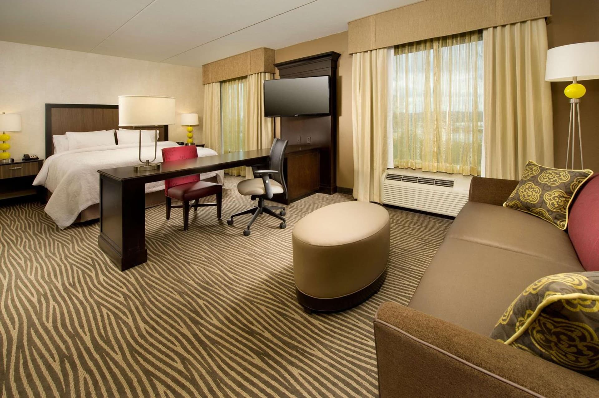 Hampton Inn & Suites Chattanooga/Hamilton Place property views in Chattanooga, TN — gallery photo 3