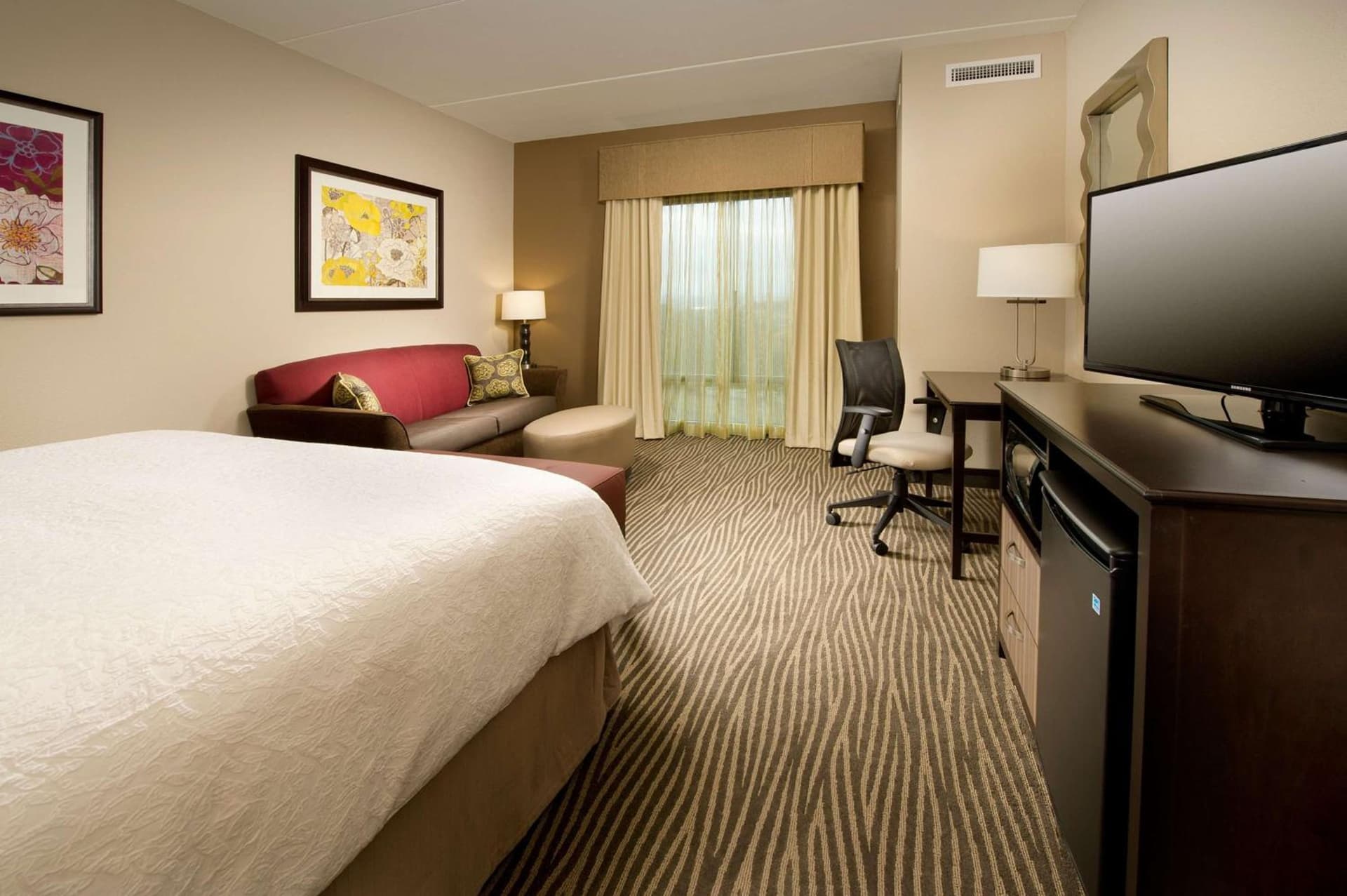 Hampton Inn & Suites Chattanooga/Hamilton Place gallery photo in Chattanooga, TN — image 8