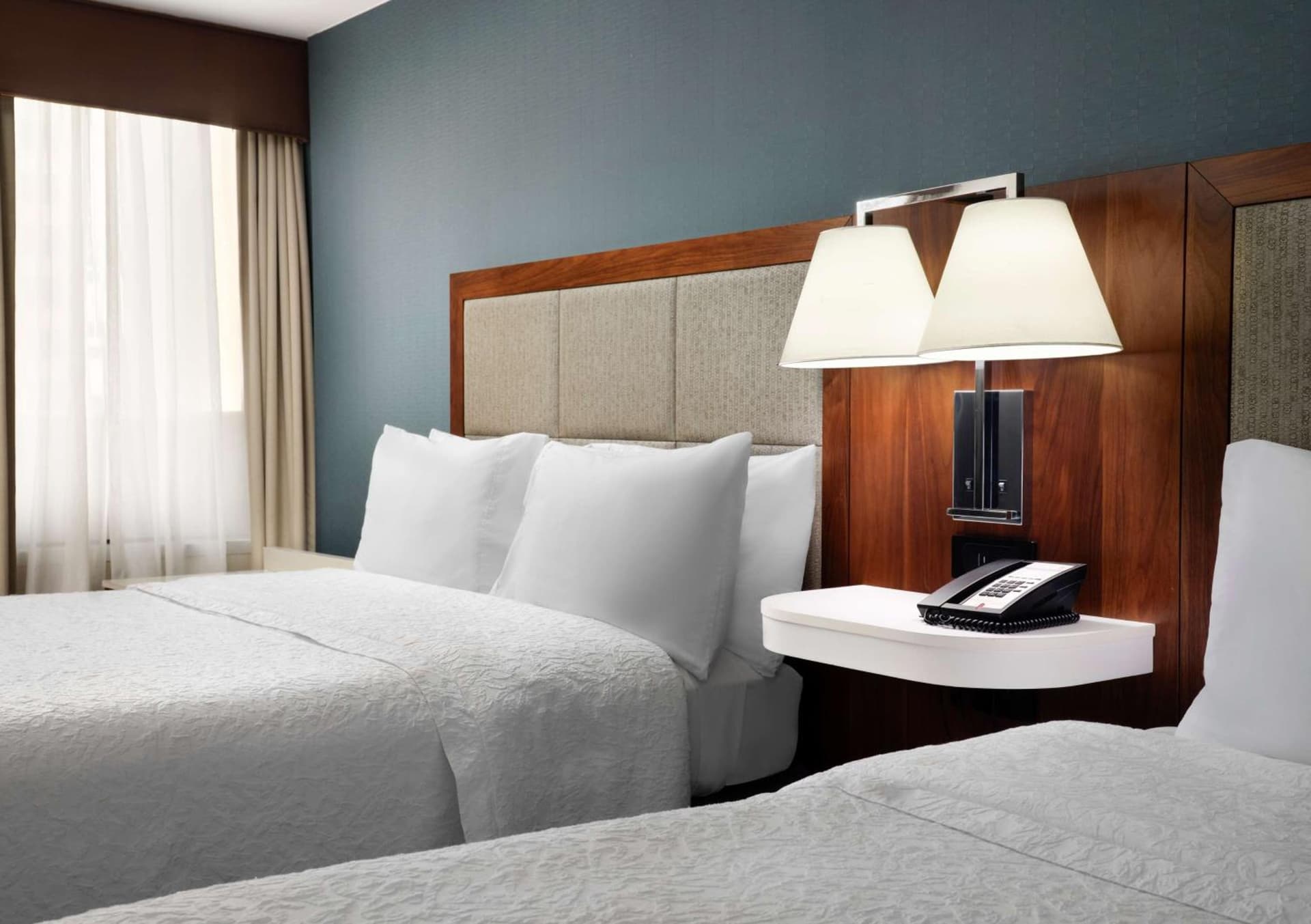 Hampton Inn Chicago Downtown/Magnificent Mile property views in Chicago, IL — gallery photo 3