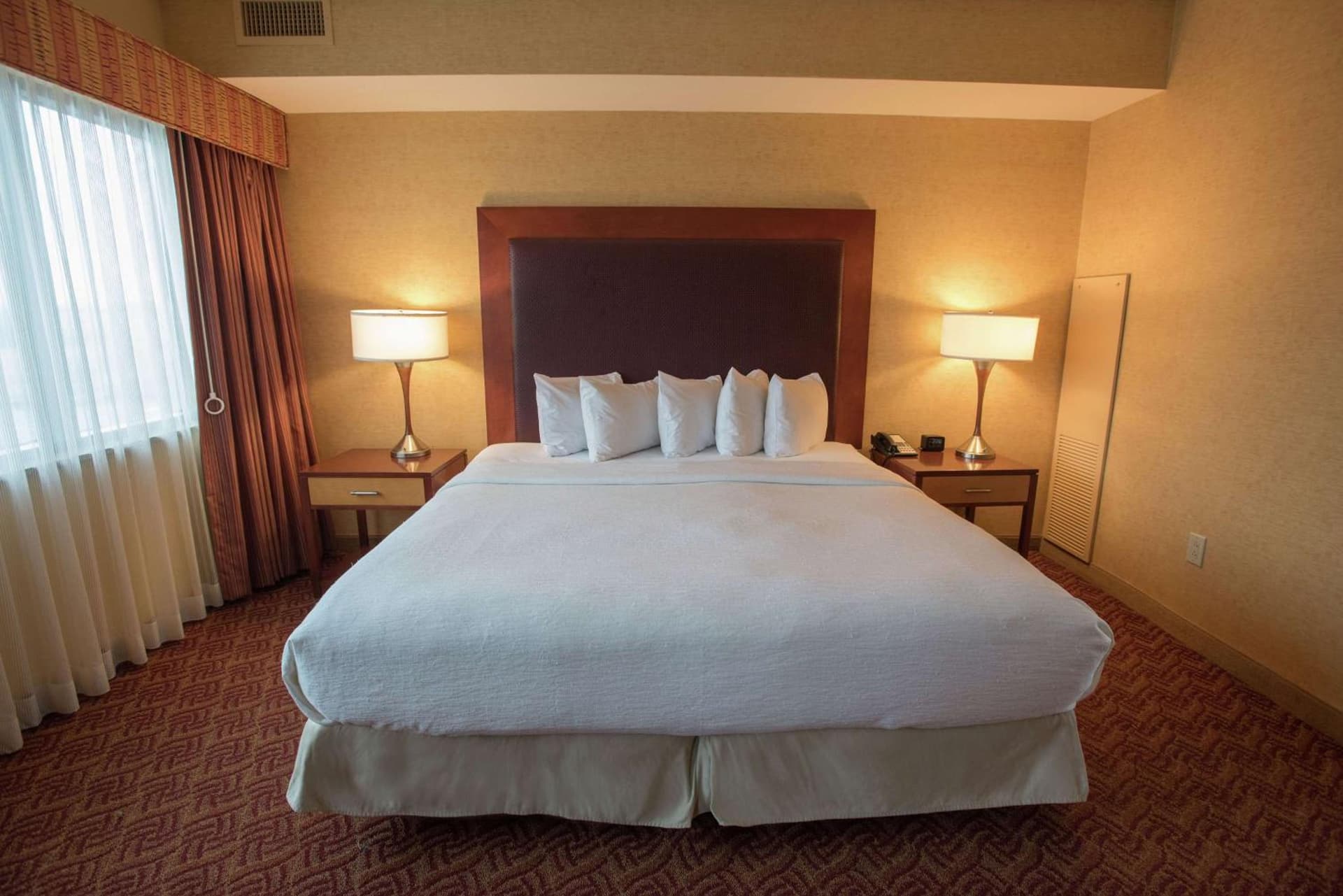 Embassy Suites by Hilton Charlotte Concord Golf Resort & Spa gallery photo in Concord, NC — image 39