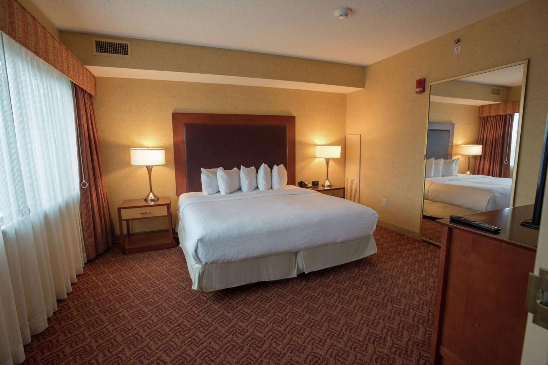 Embassy Suites by Hilton Charlotte Concord Golf Resort & Spa gallery photo in Concord, NC — image 43