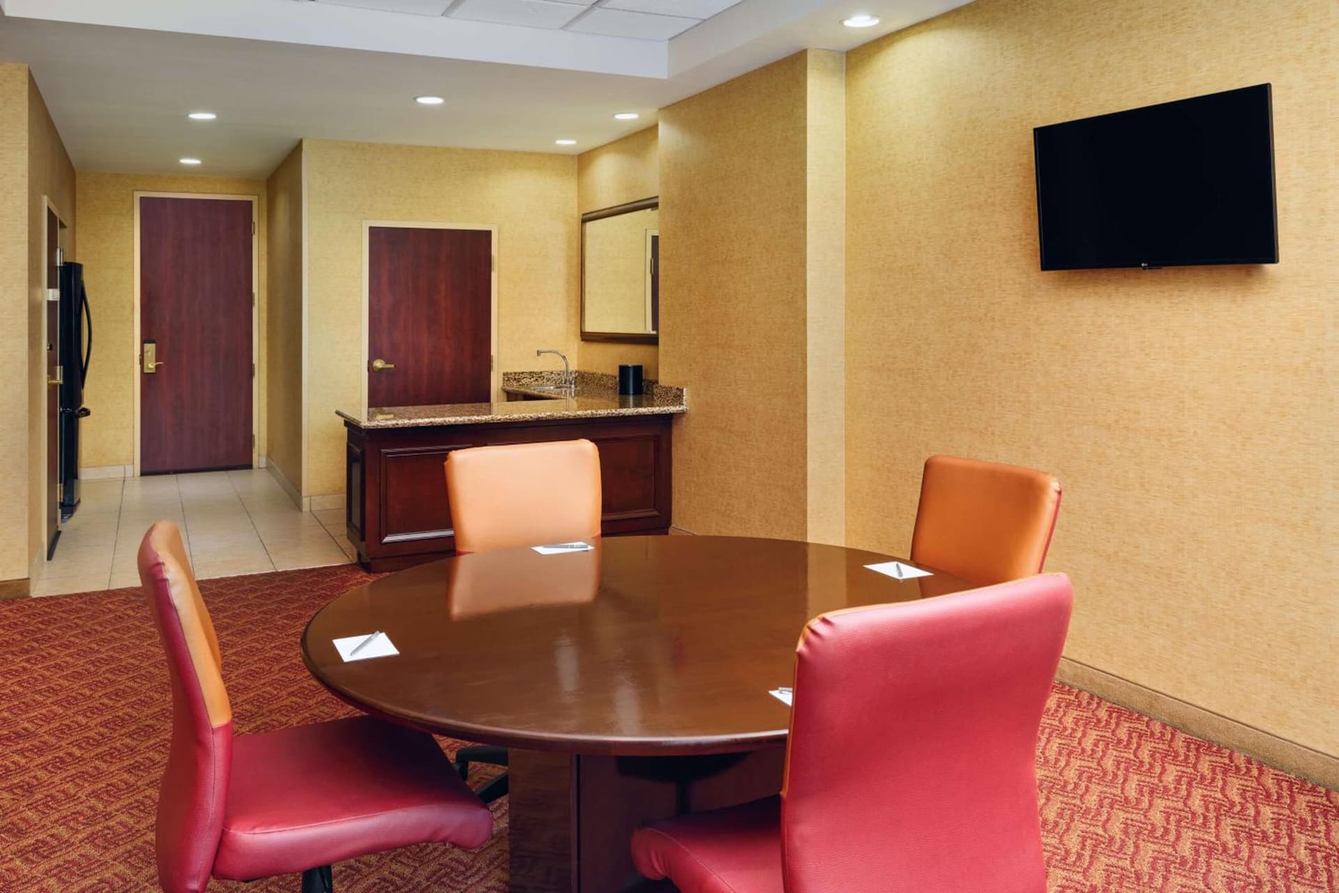 Embassy Suites by Hilton Charlotte Concord Golf Resort & Spa gallery photo in Concord, NC — image 36