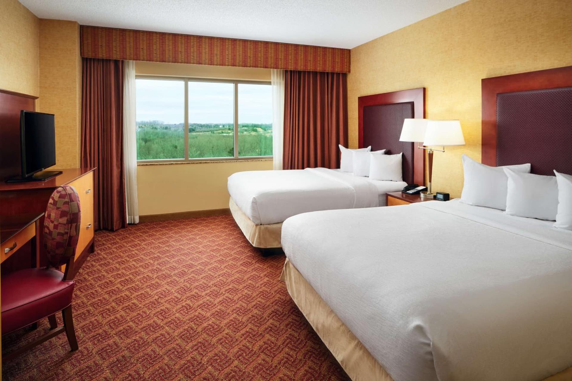 Embassy Suites by Hilton Charlotte Concord Golf Resort & Spa gallery photo in Concord, NC — image 31