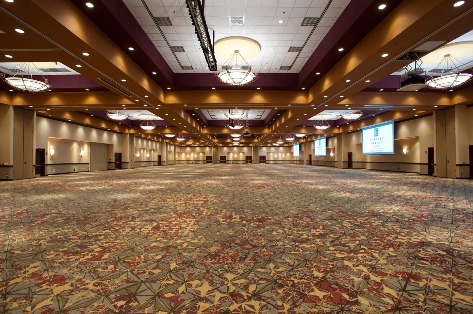 Embassy Suites by Hilton Charlotte Concord Golf Resort & Spa gallery photo in Concord, NC — image 57