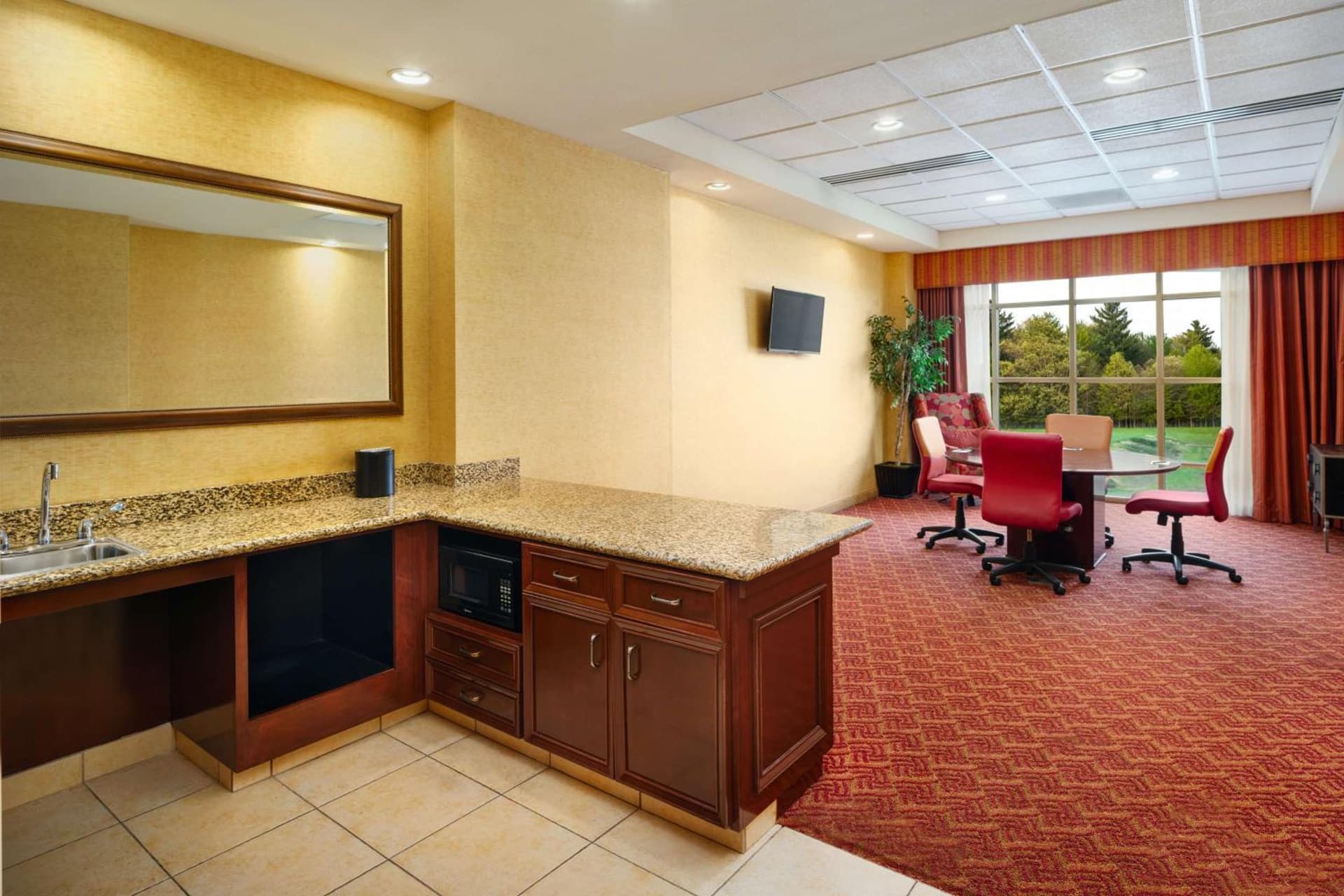 Embassy Suites by Hilton Charlotte Concord Golf Resort & Spa gallery photo in Concord, NC — image 59