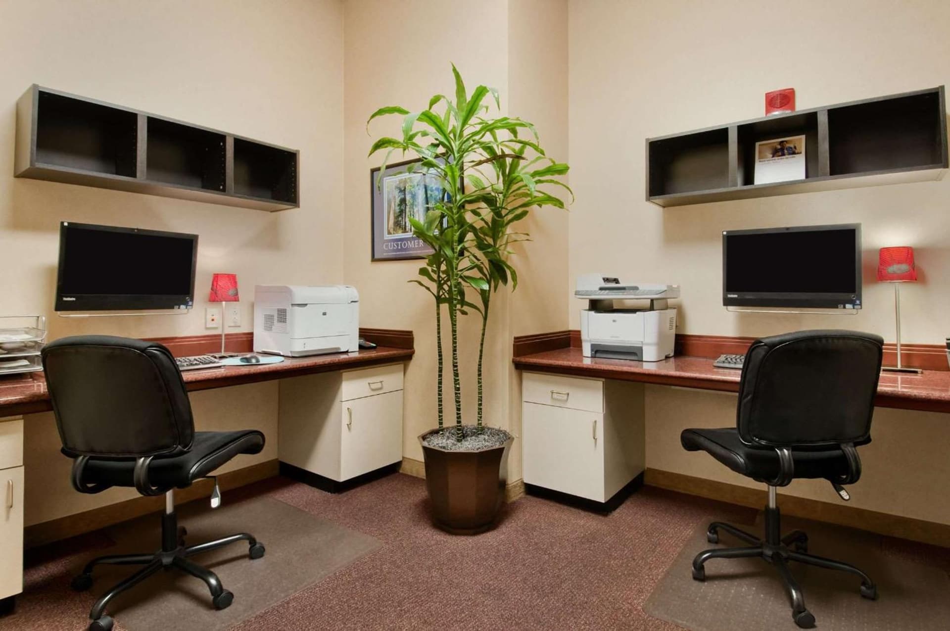 Embassy Suites by Hilton Charlotte Concord Golf Resort & Spa gallery photo in Concord, NC — image 63