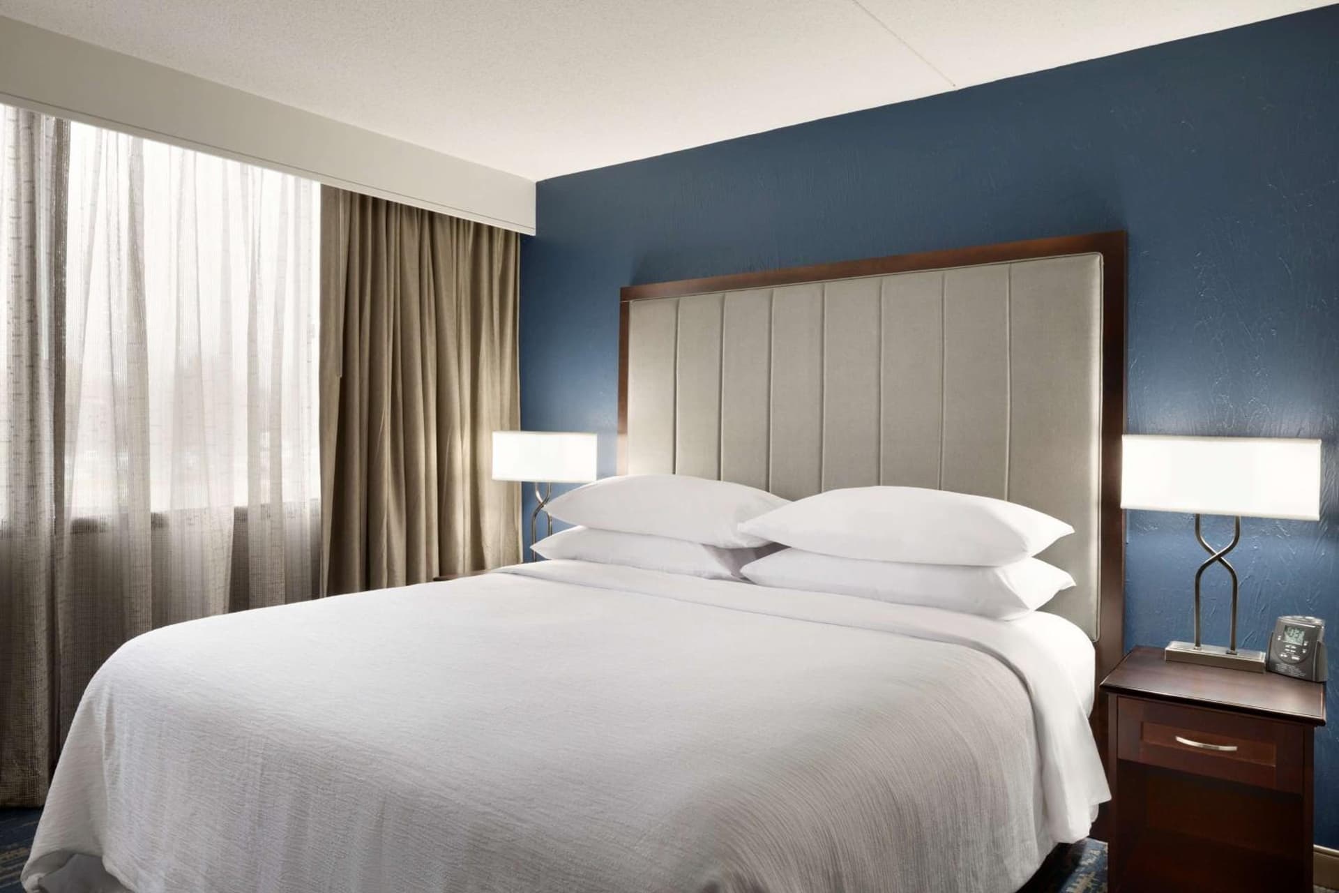 Embassy Suites by Hilton Columbus interior in Columbus, OH — gallery photo 2
