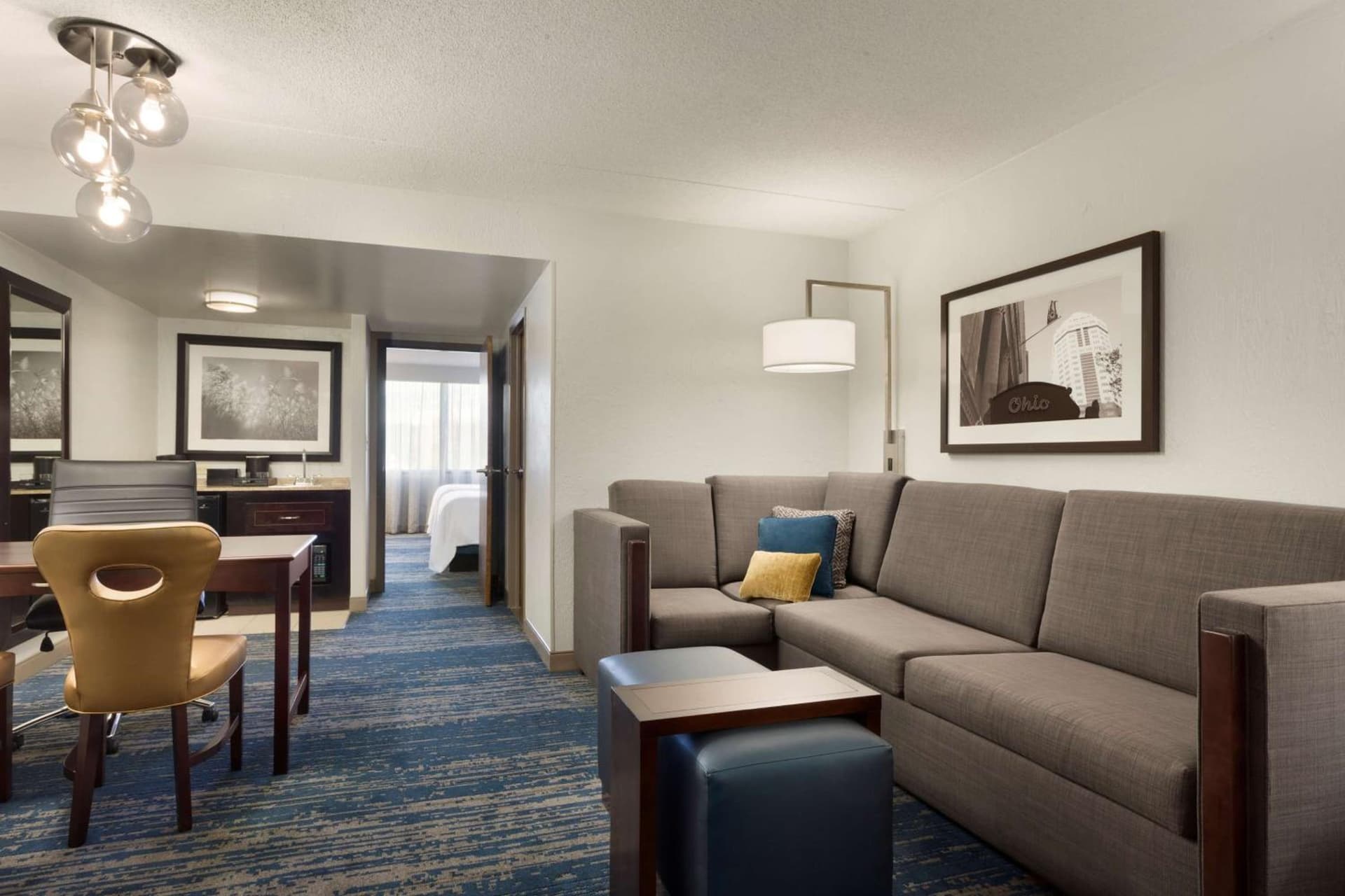 Embassy Suites by Hilton Columbus gallery photo in Columbus, OH — image 5