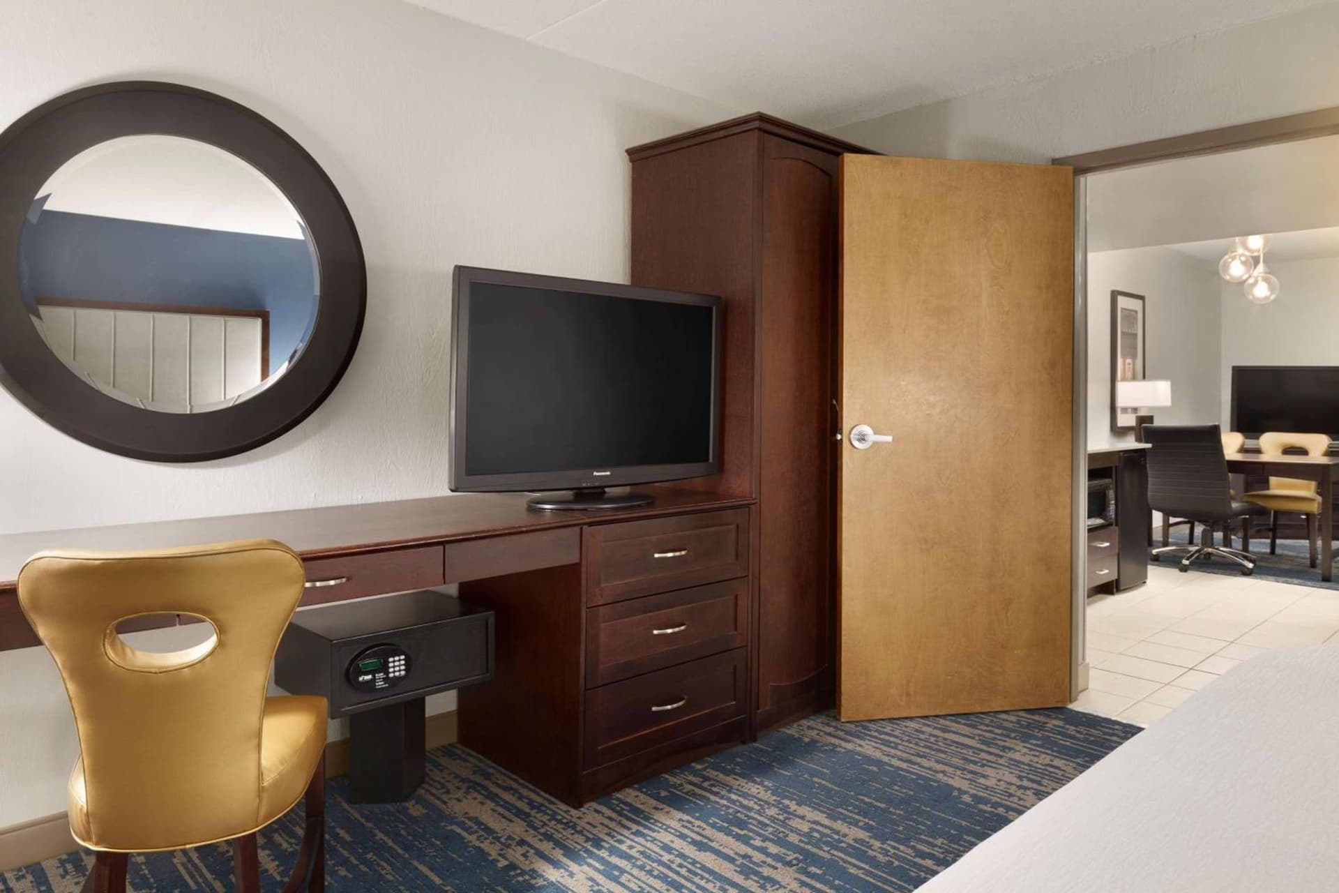 Embassy Suites by Hilton Columbus gallery photo in Columbus, OH — image 13