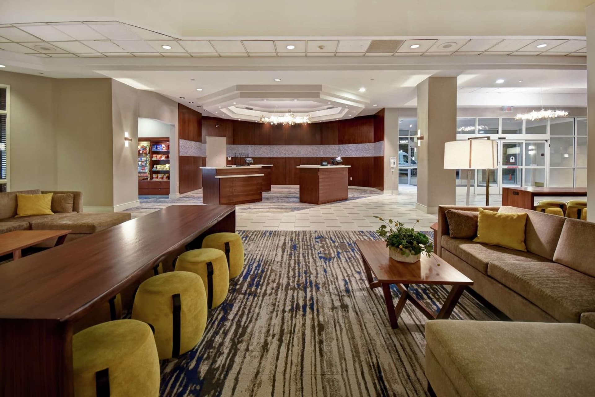 Embassy Suites Charleston gallery photo in Charleston, WV — image 50