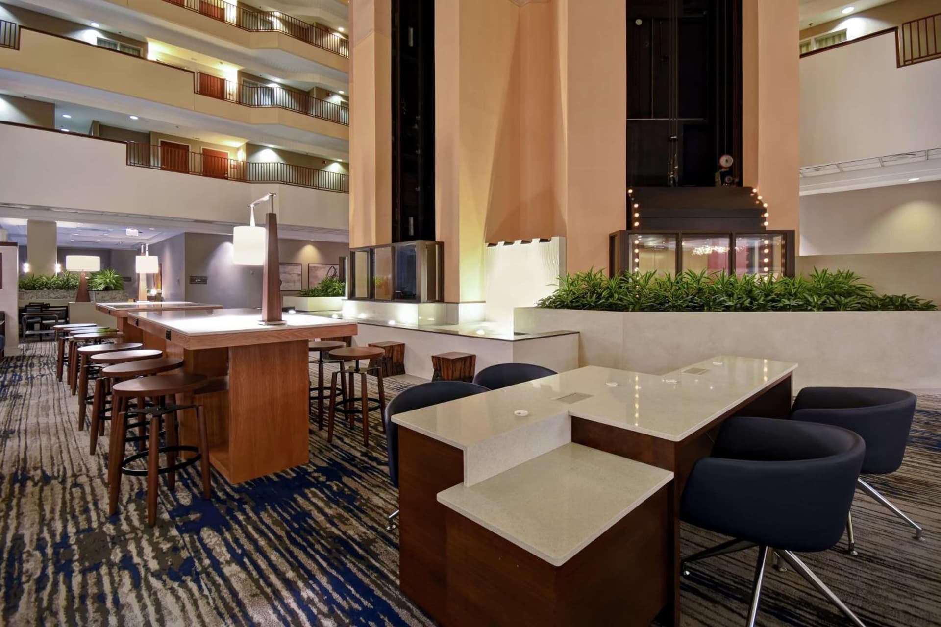 Embassy Suites Charleston gallery photo in Charleston, WV — image 31