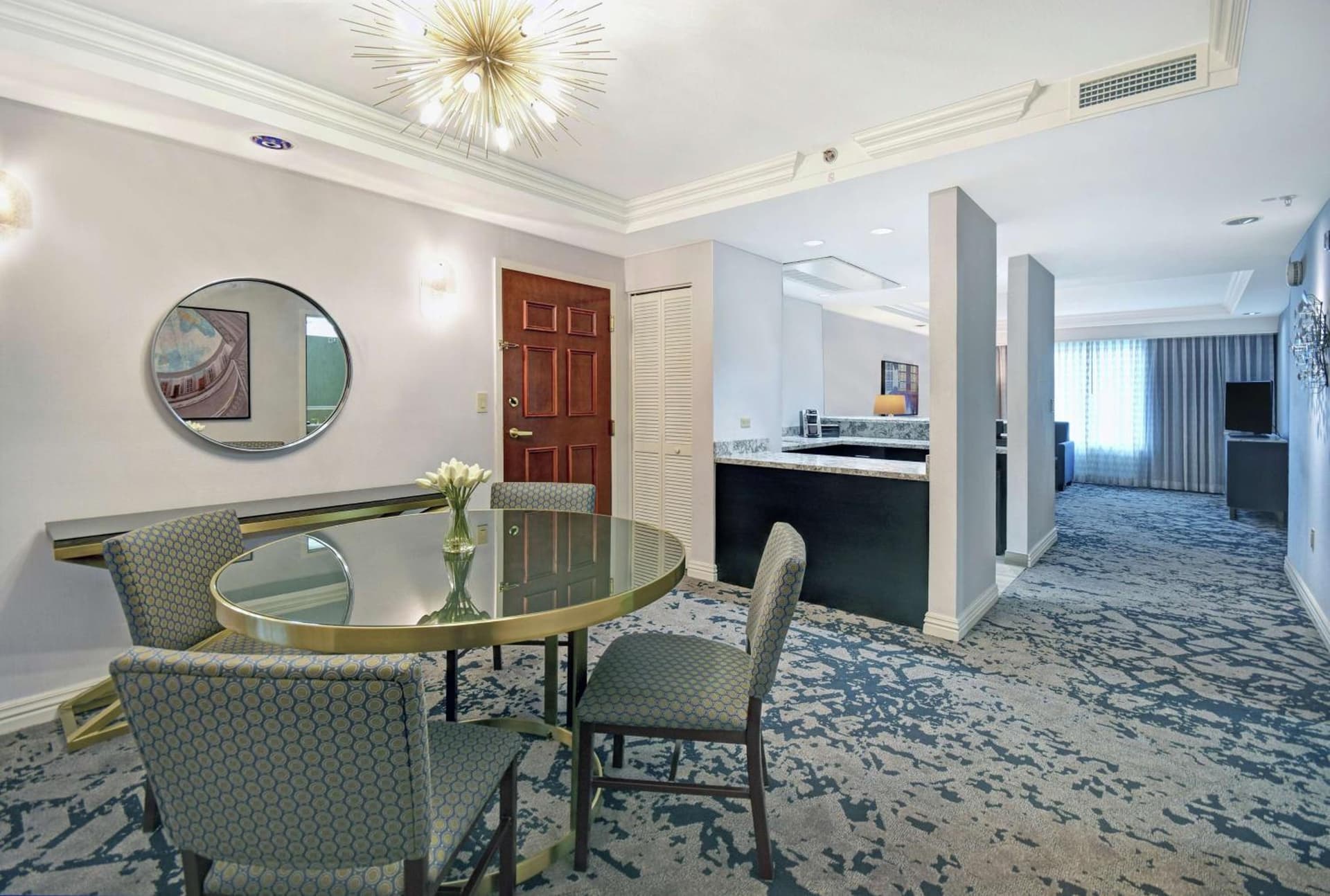 Embassy Suites Charleston gallery photo in Charleston, WV — image 26
