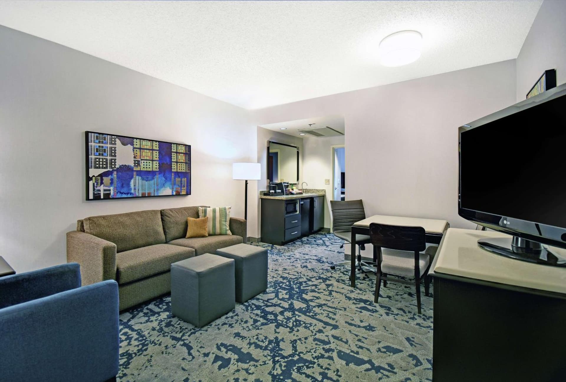 Embassy Suites Charleston gallery photo in Charleston, WV — image 21