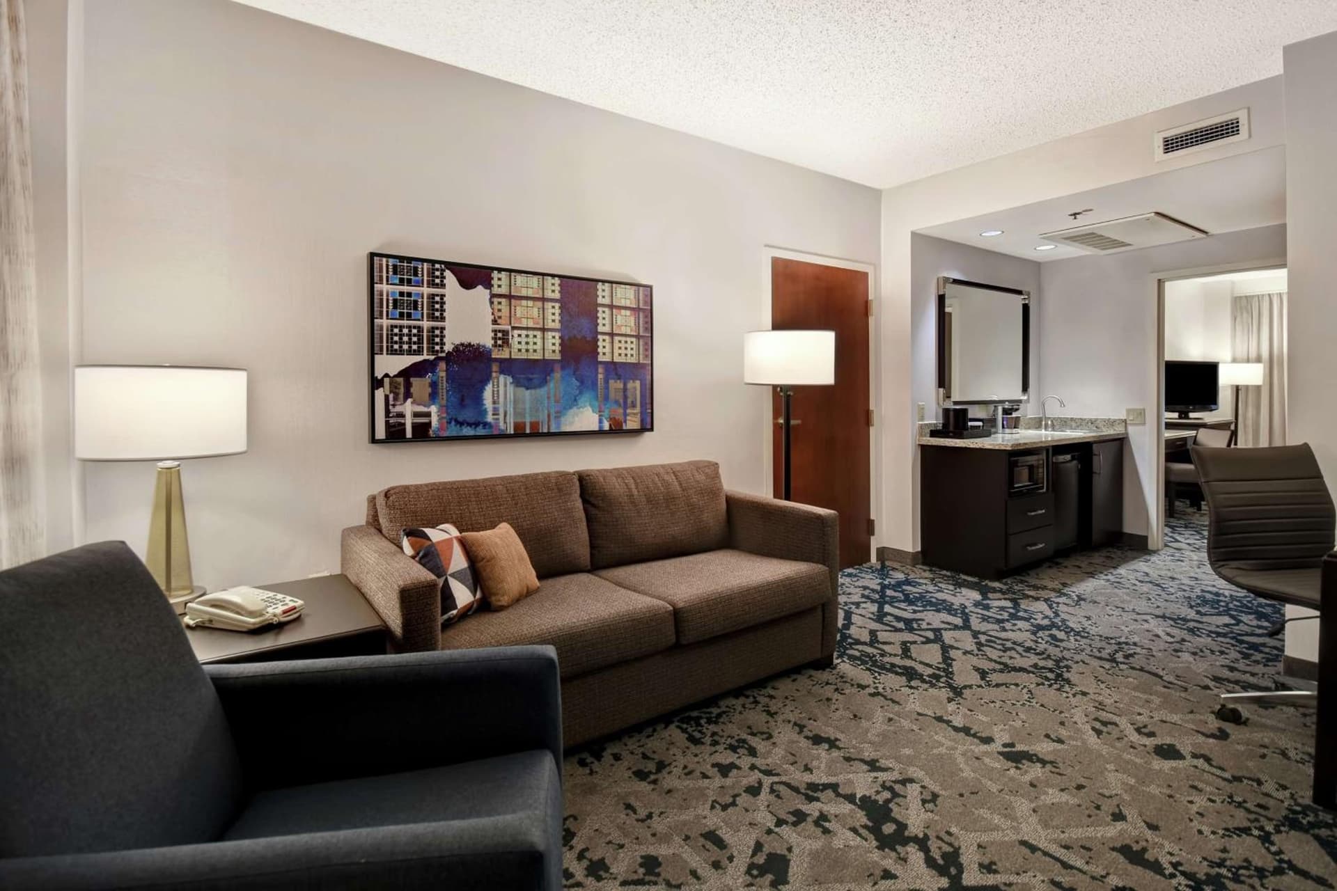Embassy Suites Charleston gallery photo in Charleston, WV — image 30