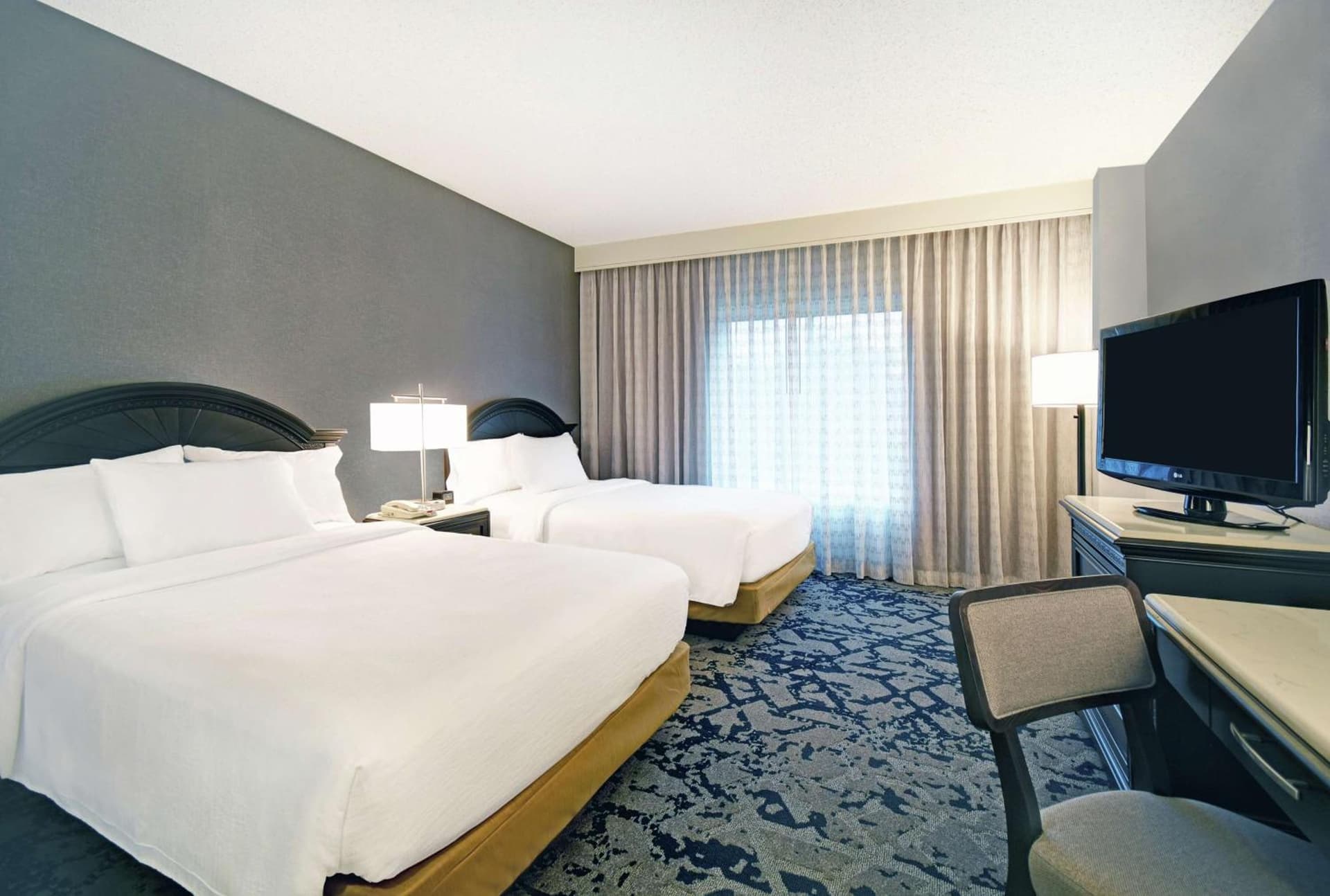 Embassy Suites Charleston gallery photo in Charleston, WV — image 18