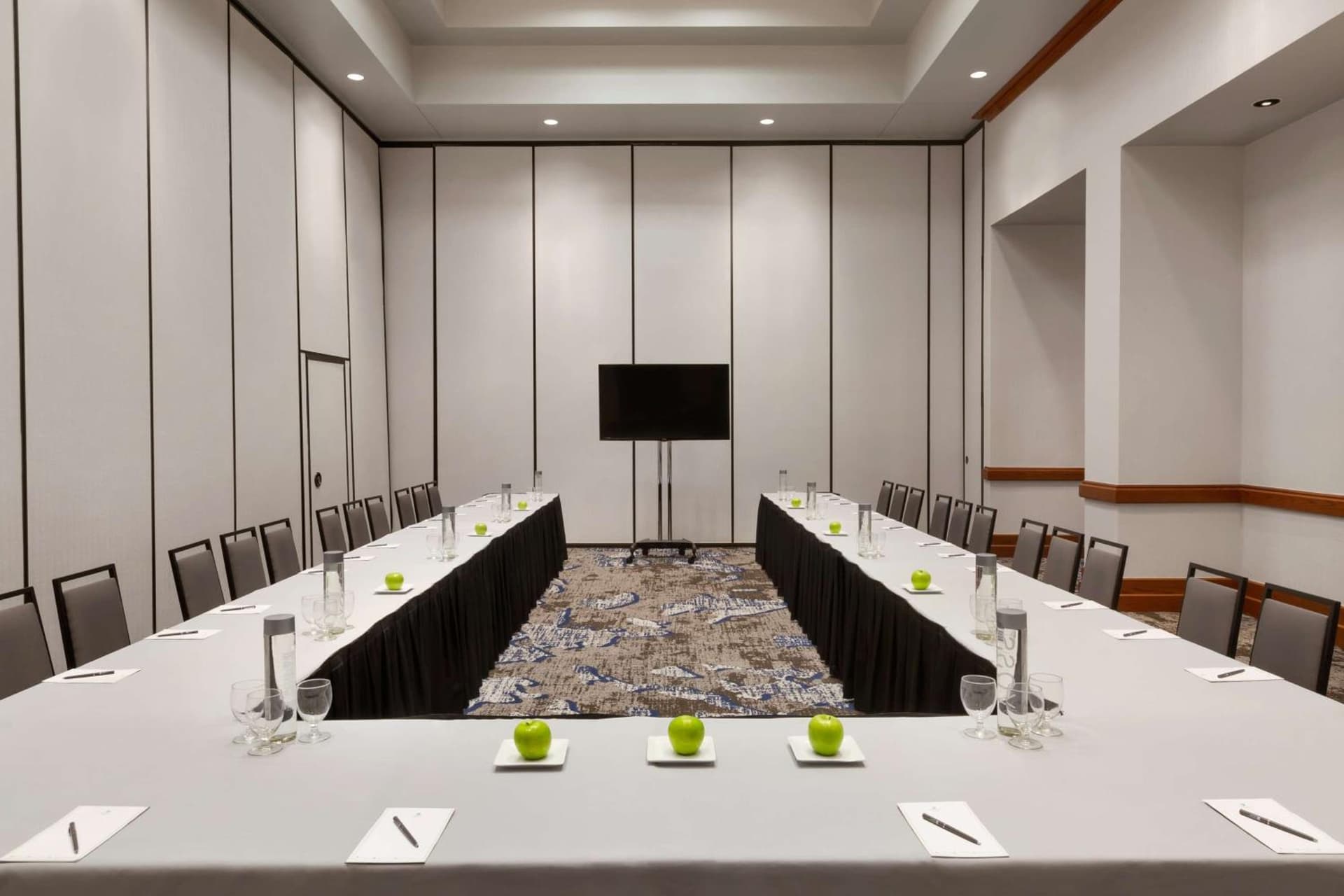 Embassy Suites Dallas - DFW Airport North gallery photo in Grapevine, TX — image 38