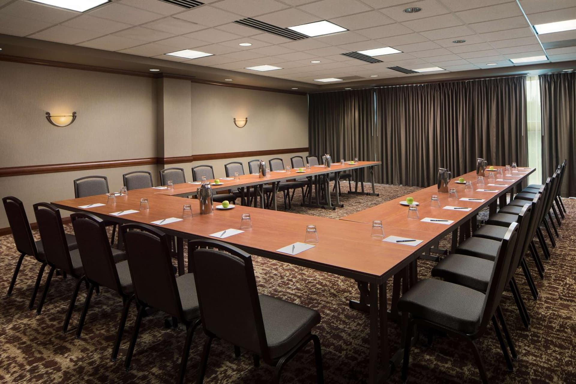 Embassy Suites by Hilton Dallas Frisco Hotel & Convention Center gallery photo in Frisco, TX — image 5