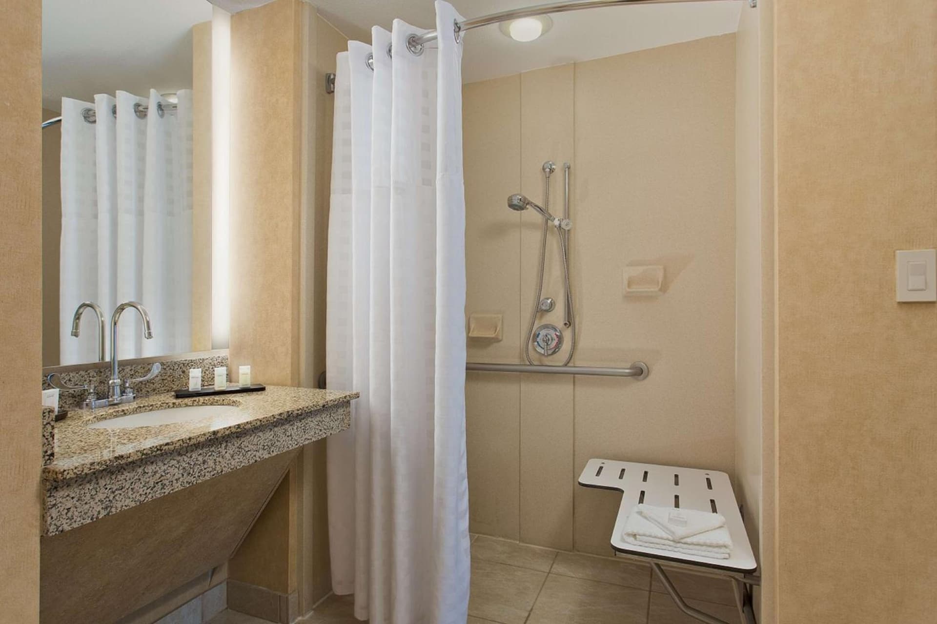 Embassy Suites by Hilton Dallas Frisco Hotel & Convention Center gallery photo in Frisco, TX — image 30