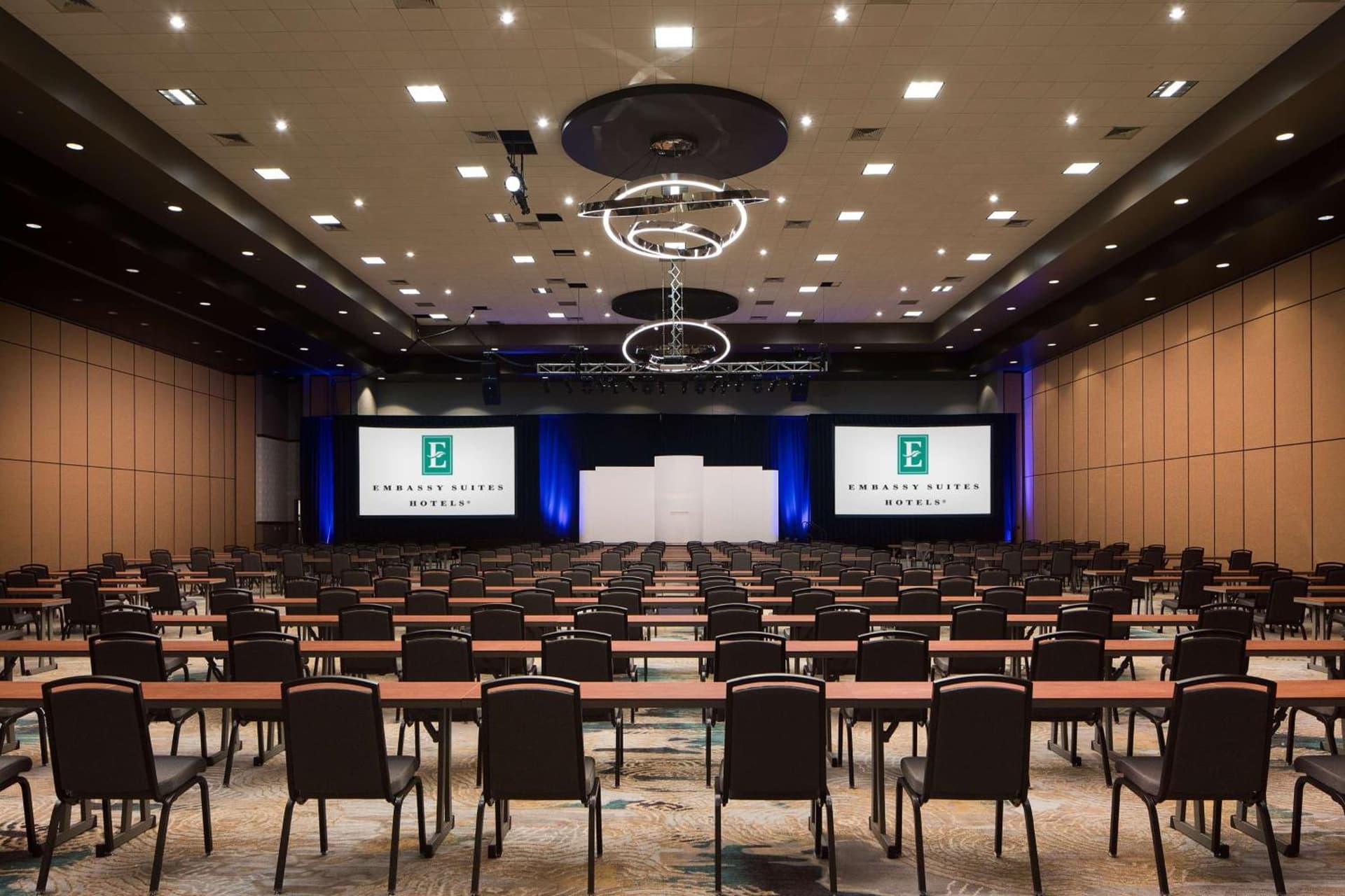 Embassy Suites by Hilton Dallas Frisco Hotel & Convention Center gallery photo in Frisco, TX — image 9