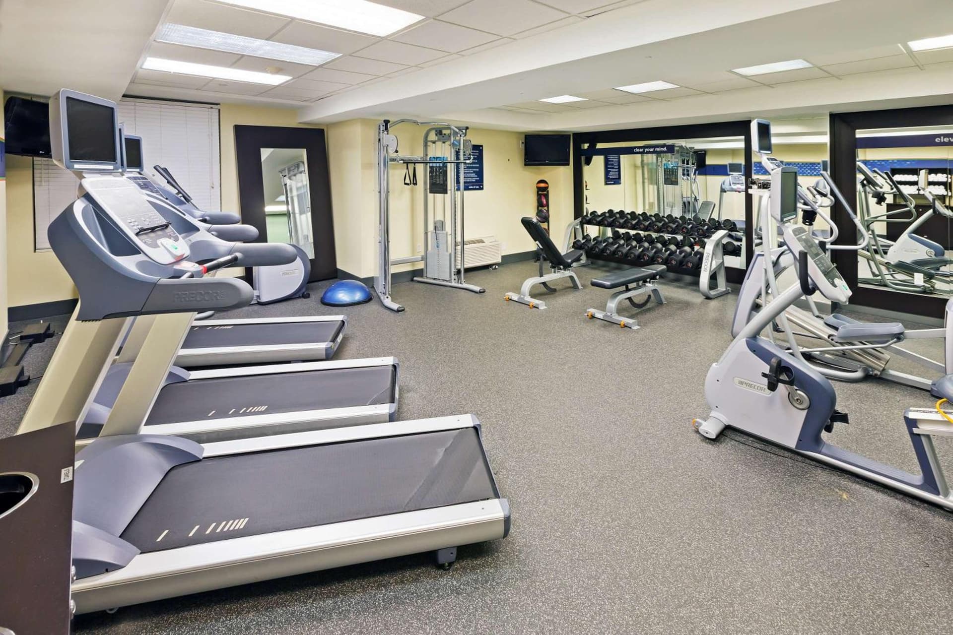 Hampton Inn & Suites Dallas-Mesquite gallery photo in Mesquite, TX — image 23