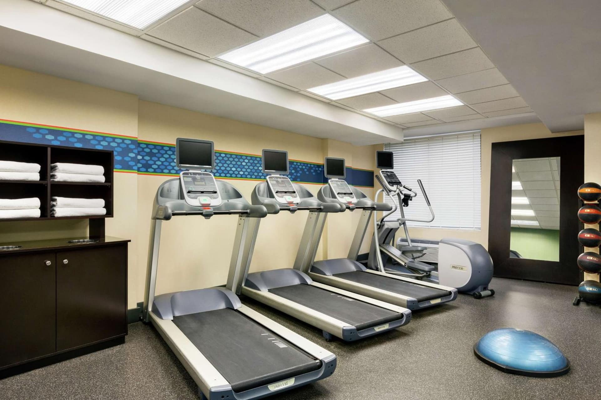 Hampton Inn & Suites Dallas-Mesquite gallery photo in Mesquite, TX — image 26