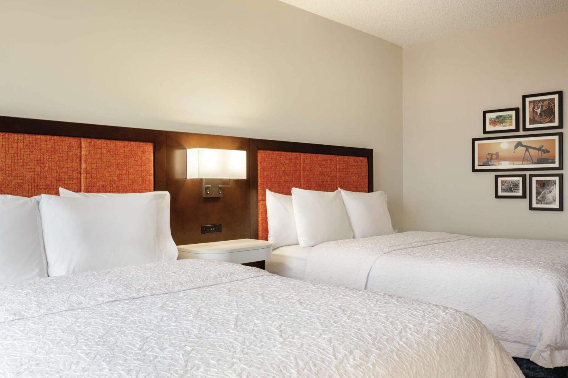 Hampton Inn & Suites Dallas-Mesquite gallery photo in Mesquite, TX — image 9