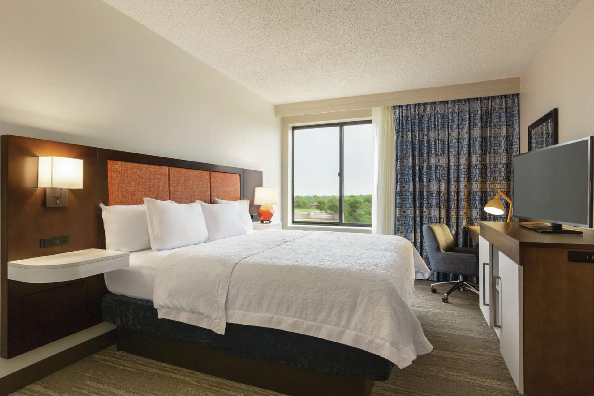 Hampton Inn & Suites Dallas-Mesquite gallery photo in Mesquite, TX — image 10