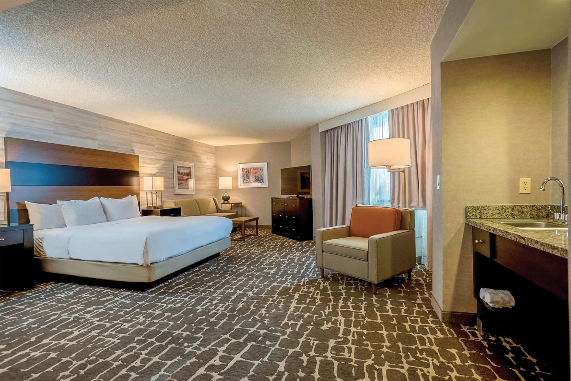 DoubleTree by Hilton Hotel Denver - Aurora gallery photo in Aurora, CO — image 6