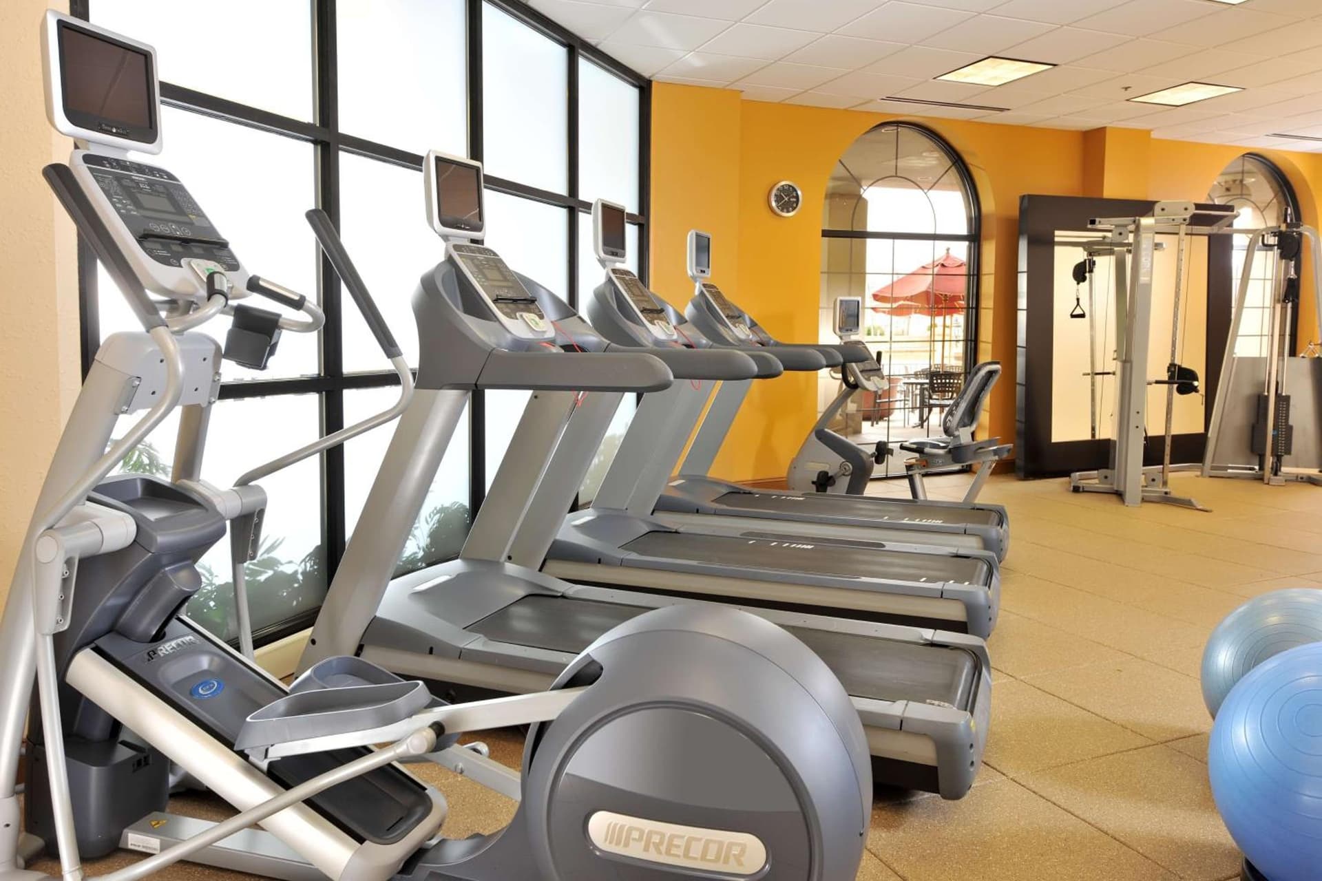 Embassy Suites Des Moines Downtown gallery photo in Des Moines, IA — image 58